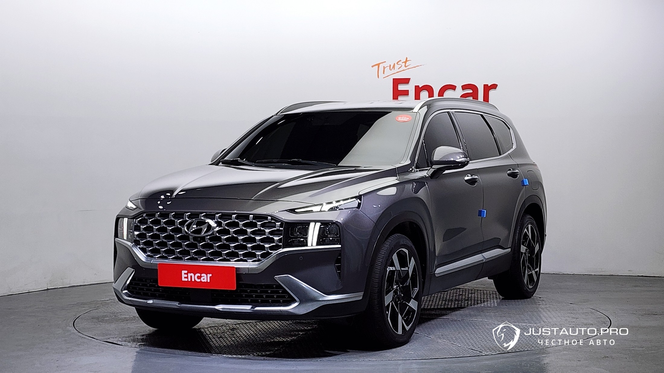 Автомобиль Hyundai Santafe