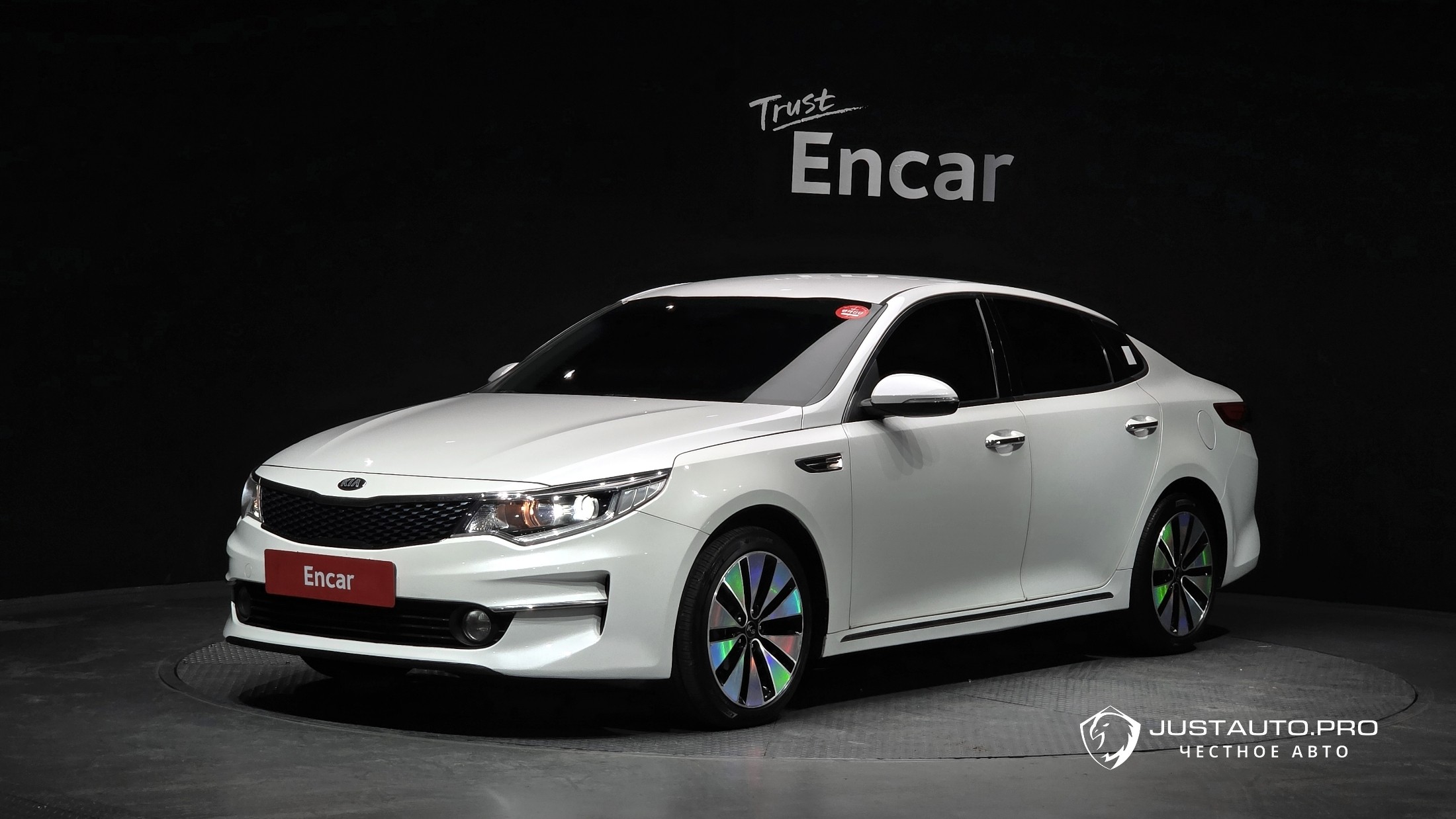 Автомобиль Kia K5