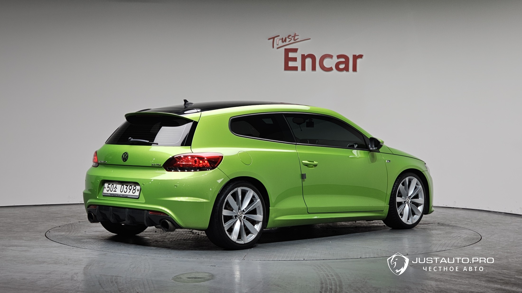 Автомобиль Volkswagen Scirocco