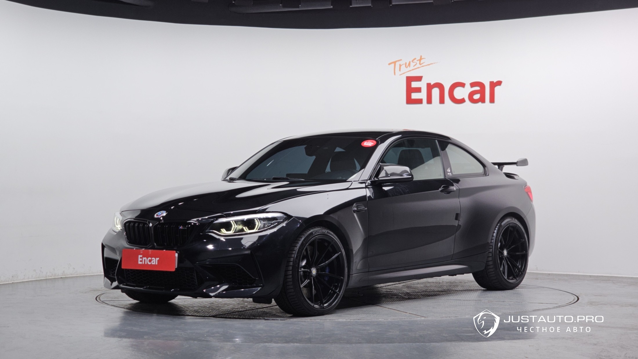 Автомобиль BMW M2