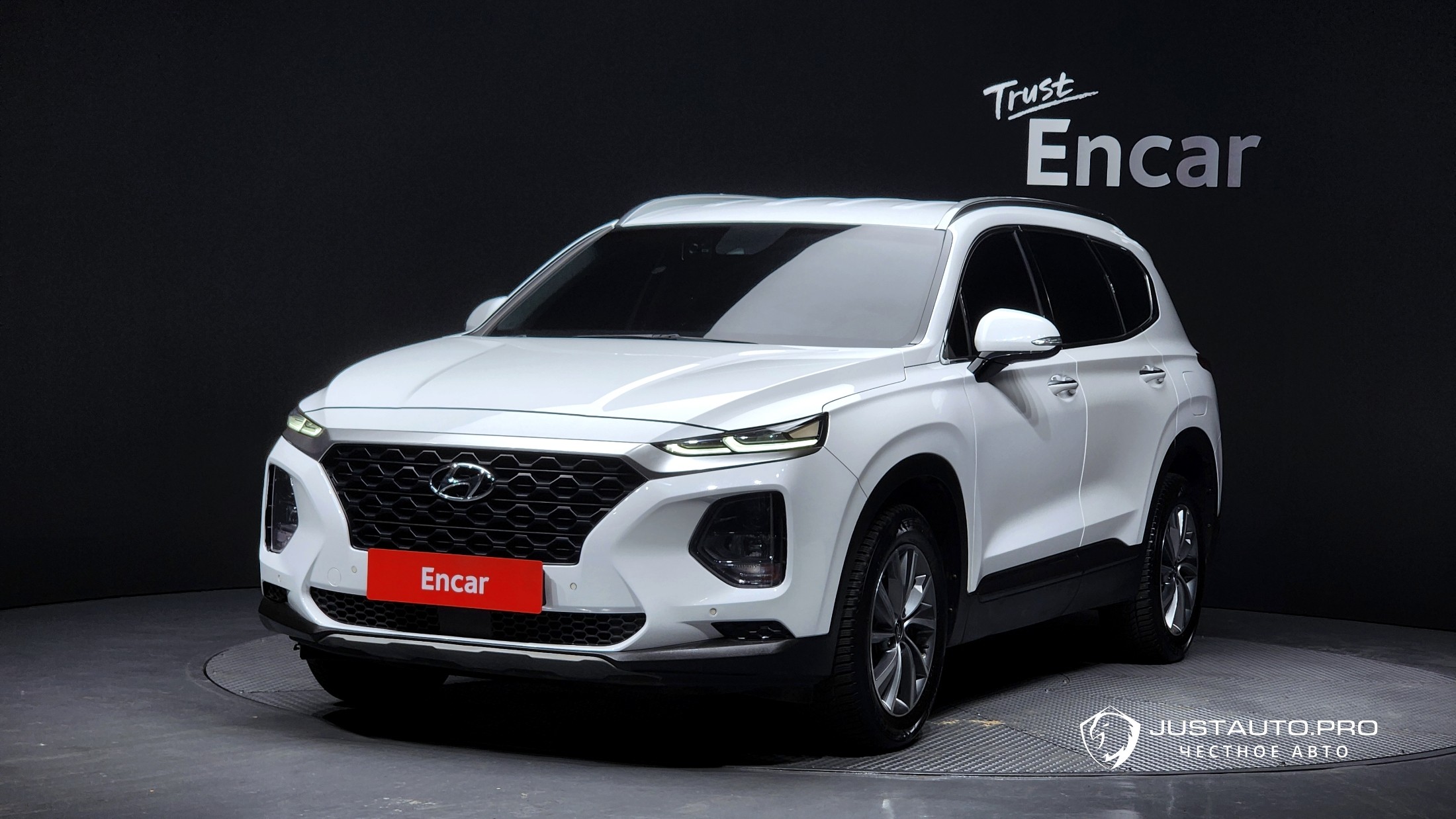 Автомобиль Hyundai Santafe