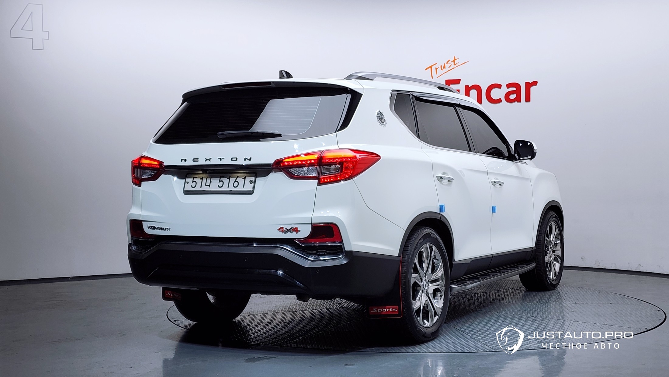 Автомобиль KG_Mobility_Ssangyong Rexton