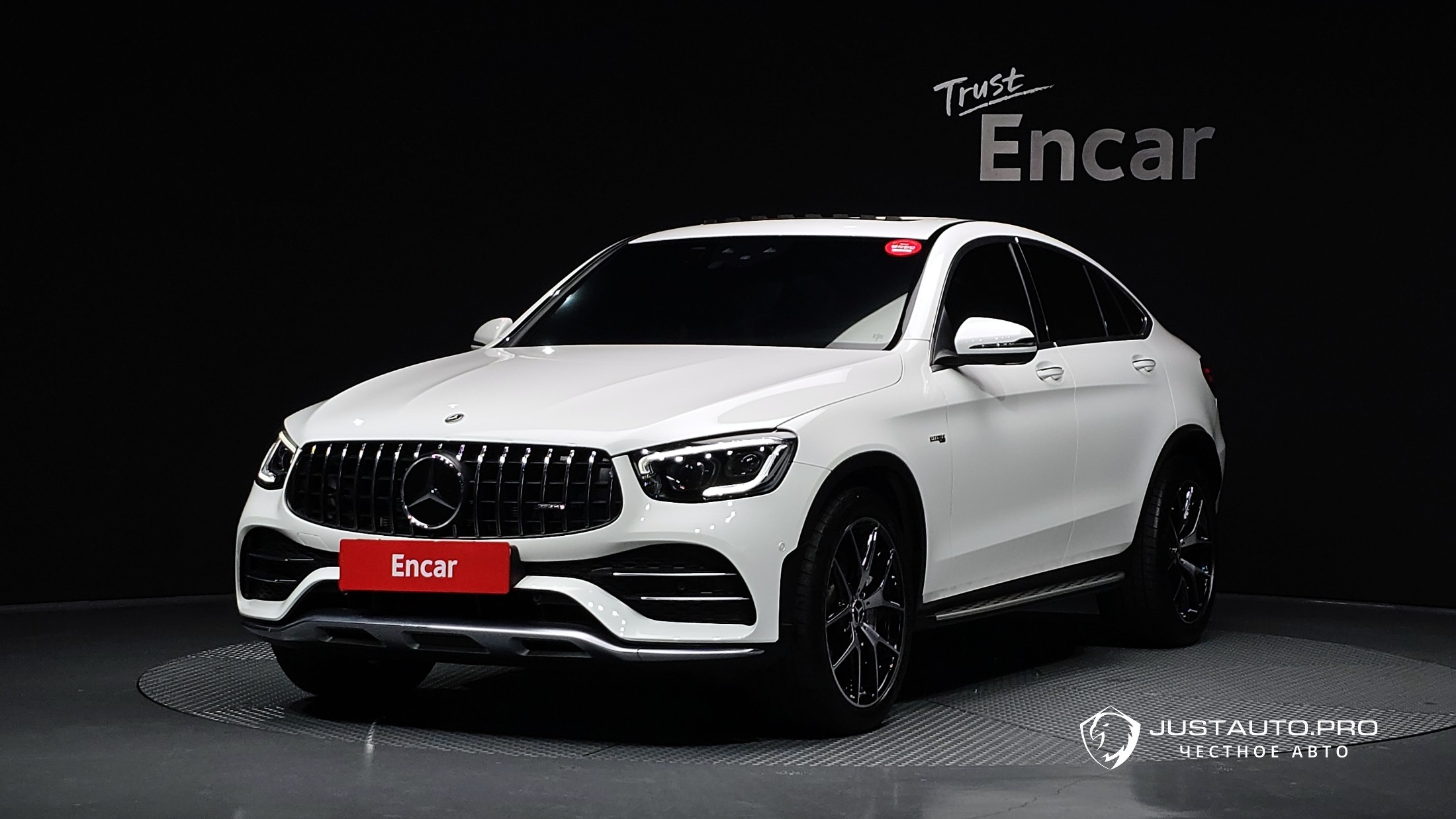 Автомобиль Mercedes-Benz GLC-Class