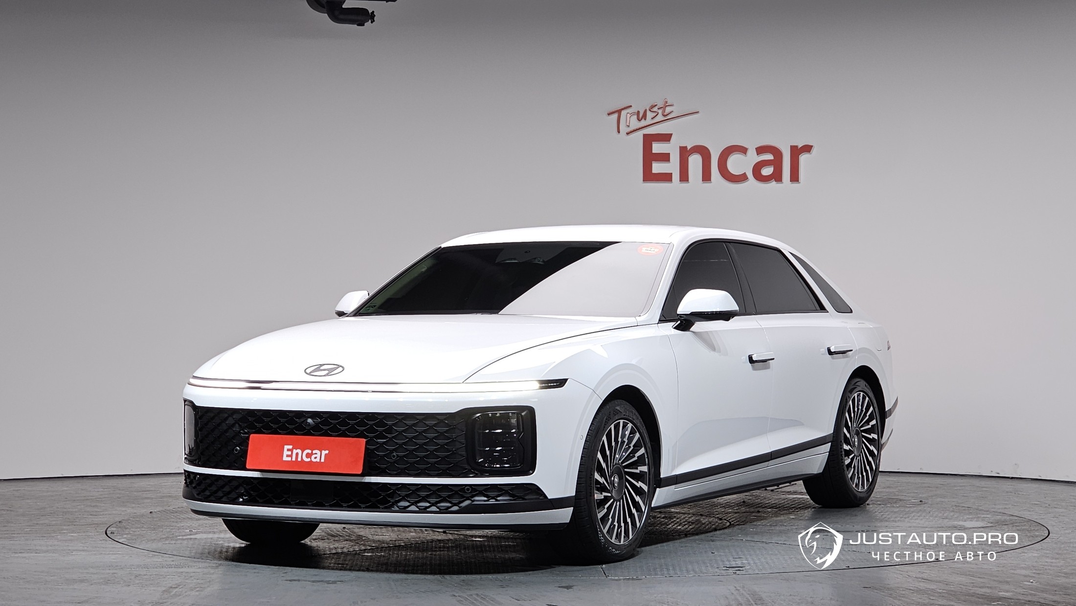 Автомобиль Hyundai Grandeur