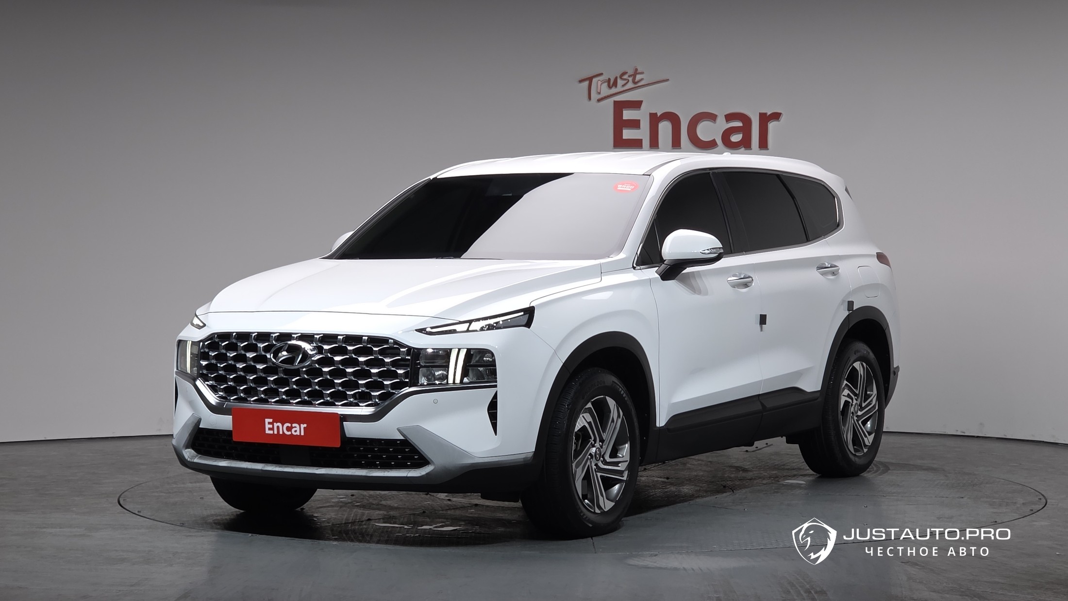 Автомобиль Hyundai Santafe