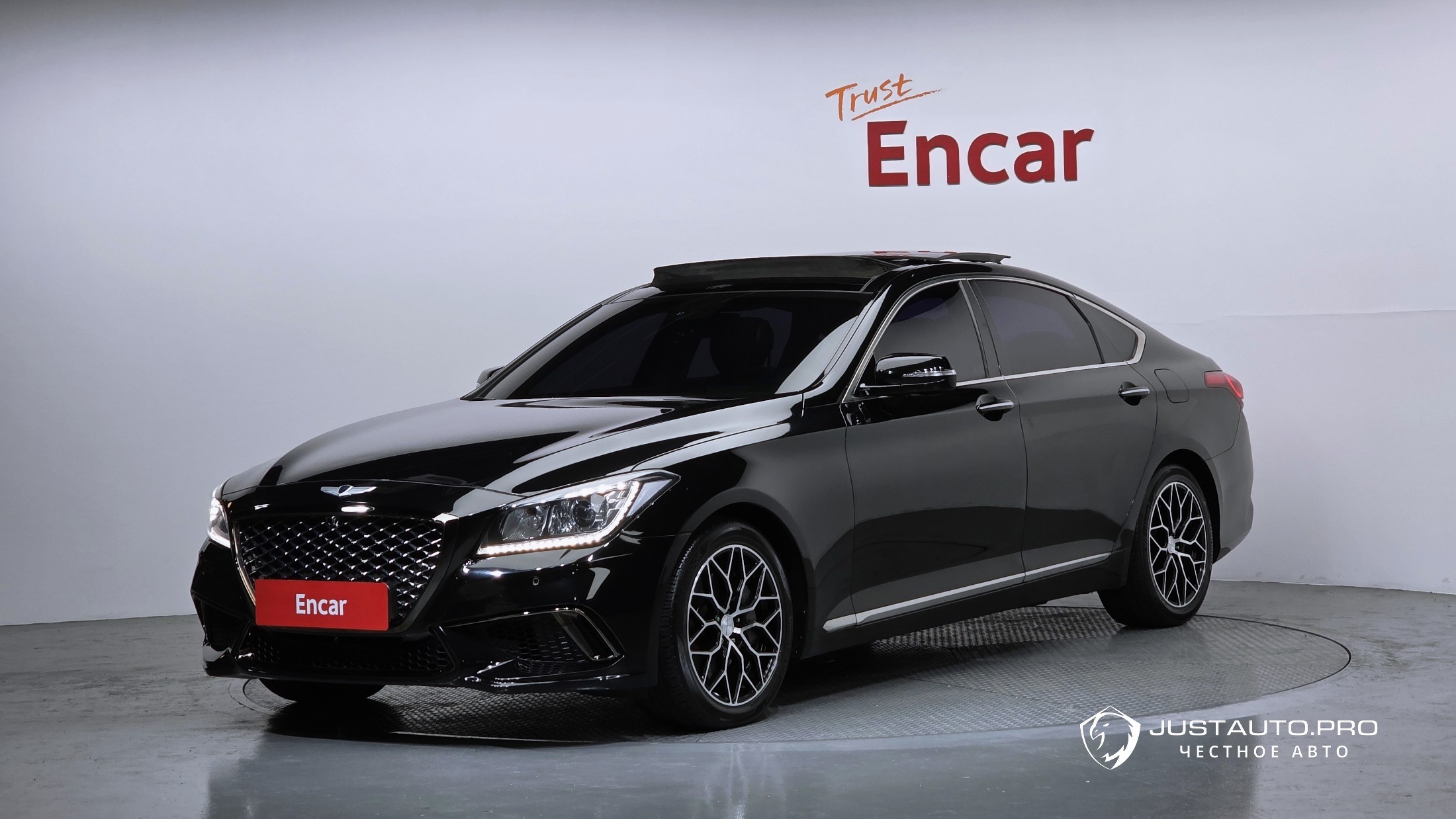 Автомобиль Hyundai Genesis