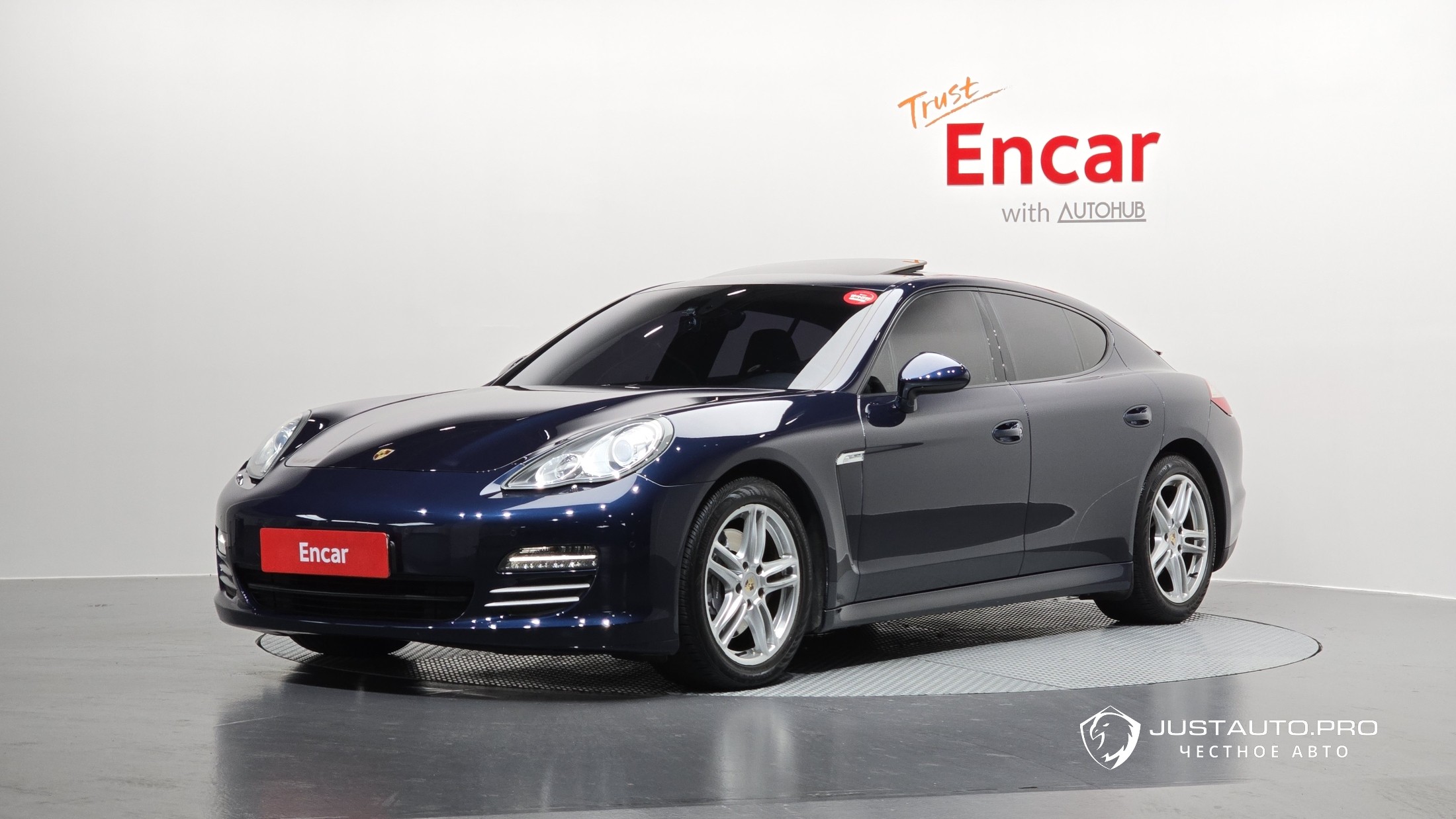 Автомобиль Porsche Panamera