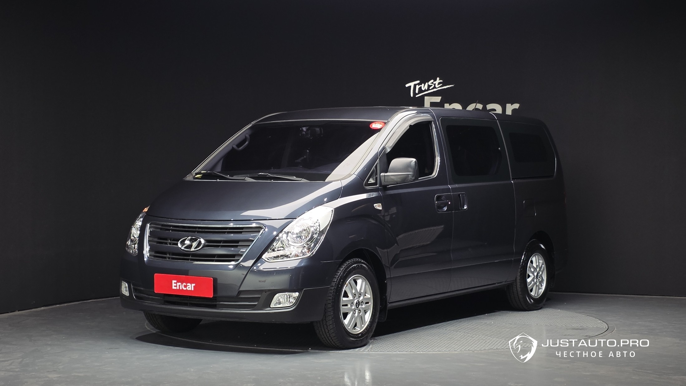 Автомобиль Hyundai Starex