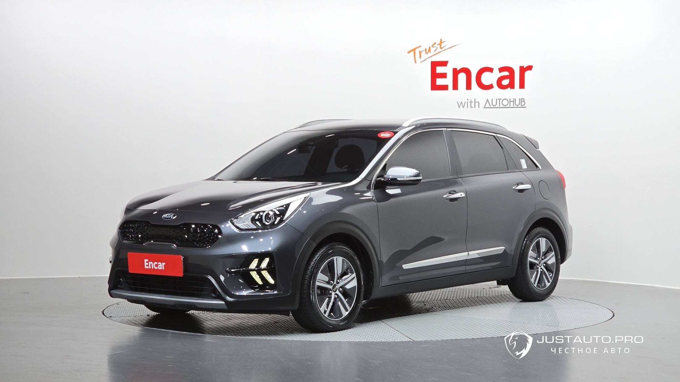 Автомобиль Kia Niro