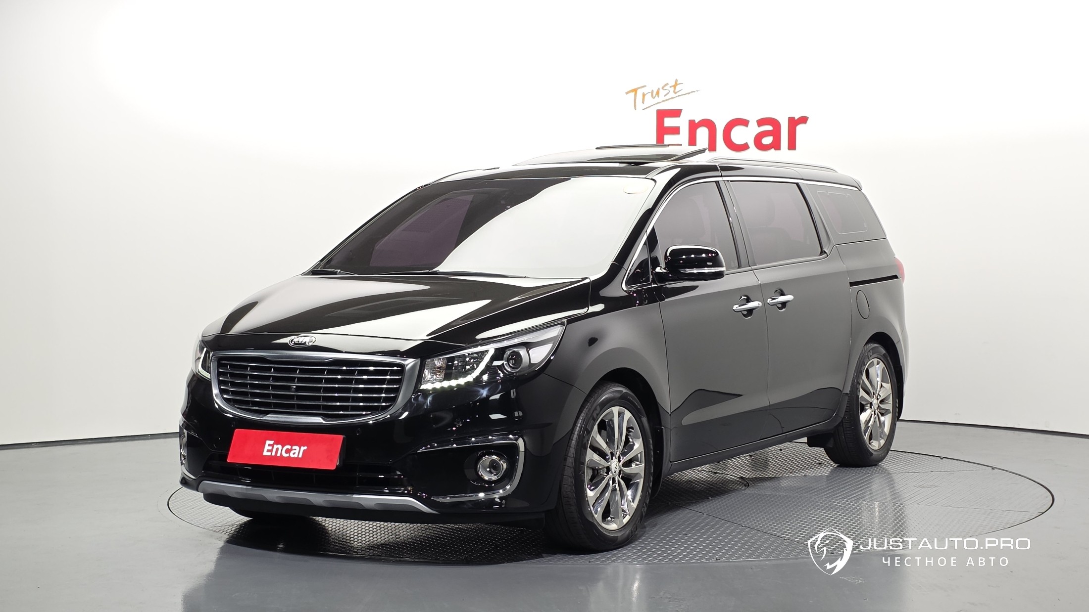 Автомобиль Kia Canival
