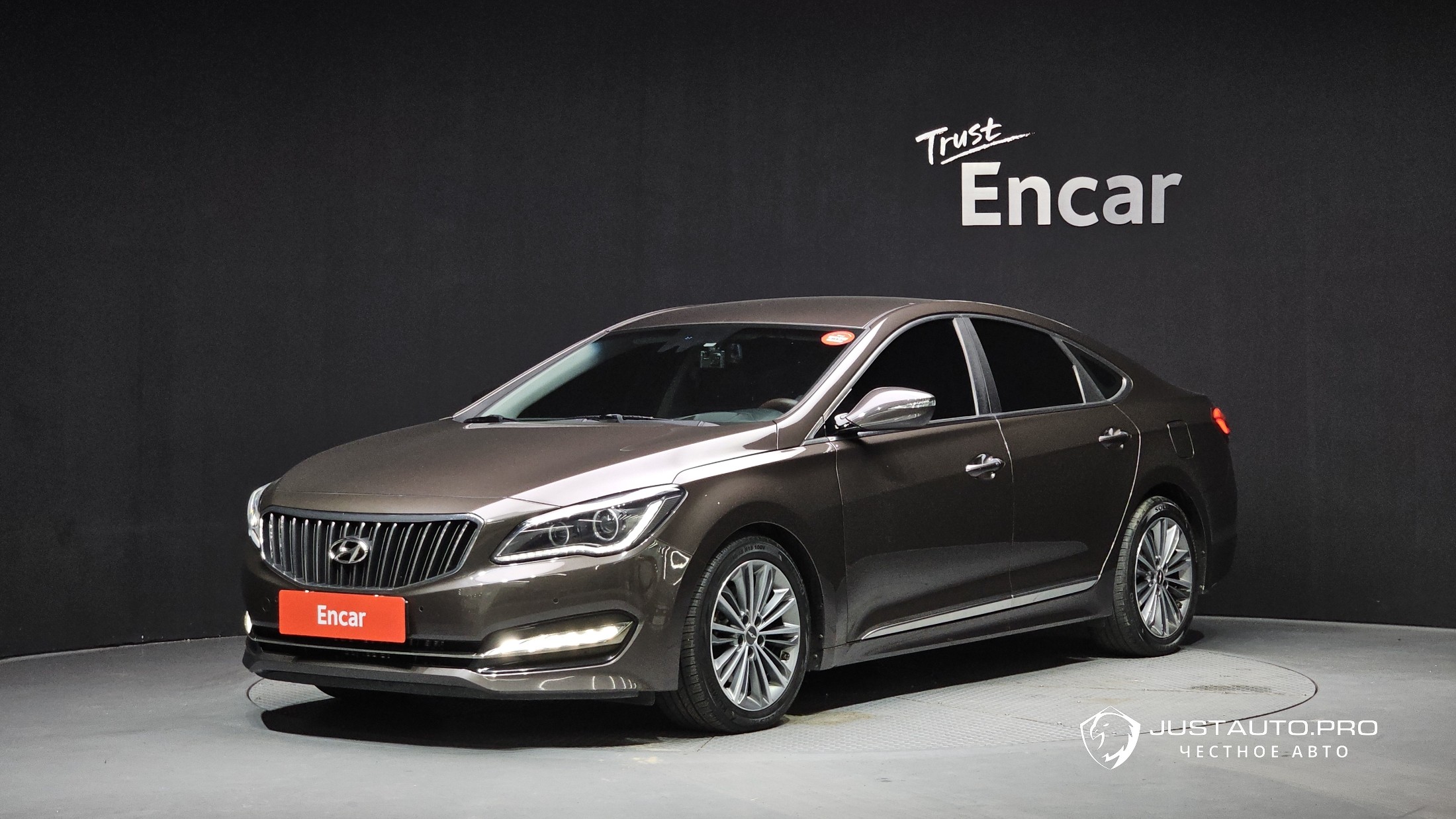 Автомобиль Hyundai Aslan