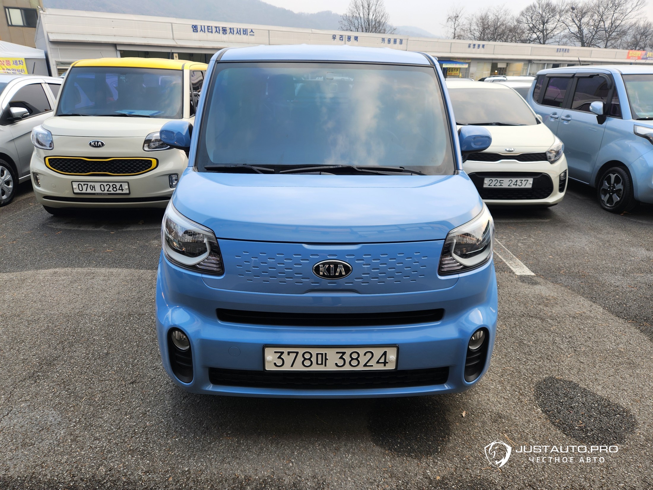Автомобиль Kia RAY
