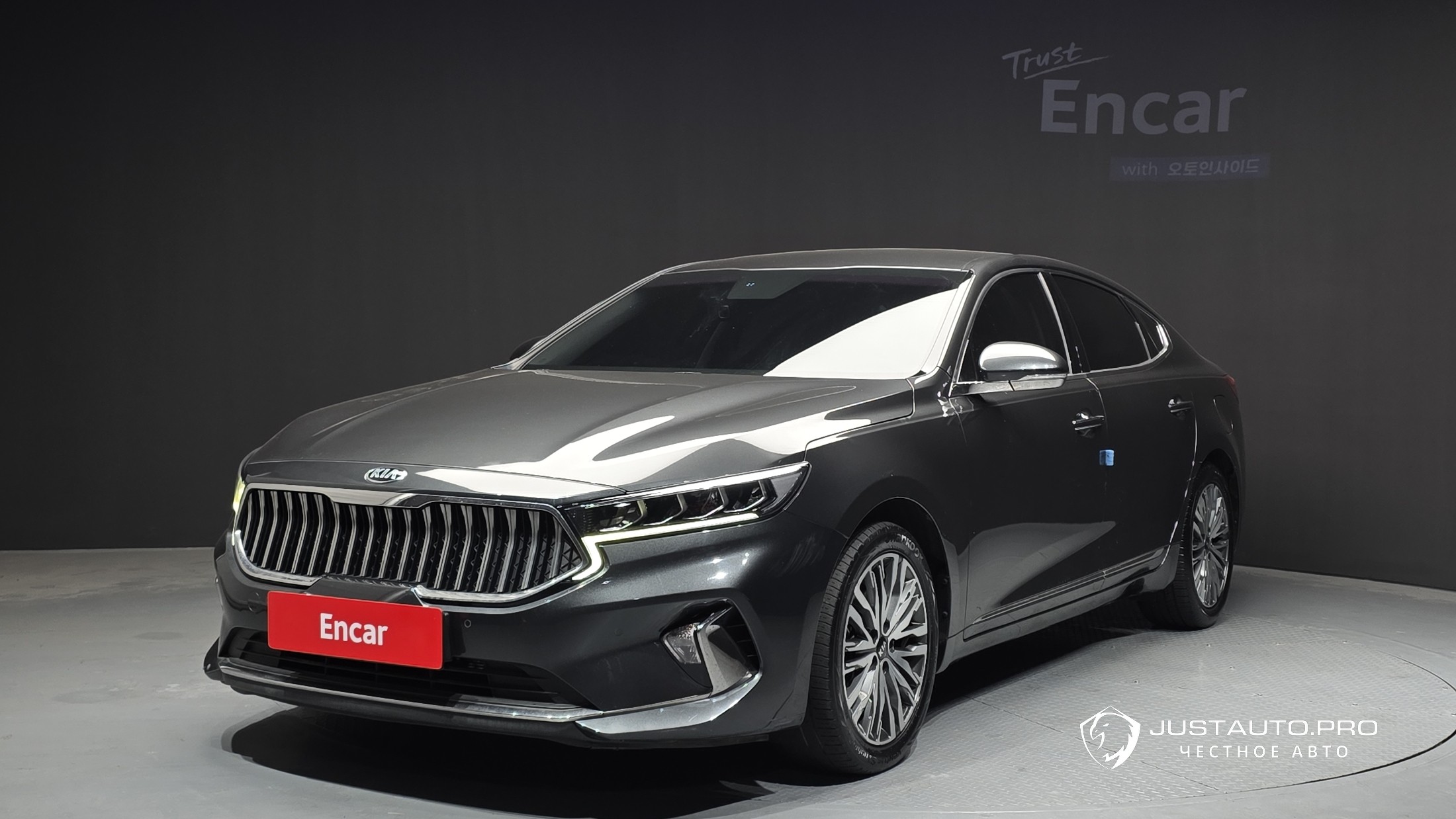 Автомобиль Kia K7