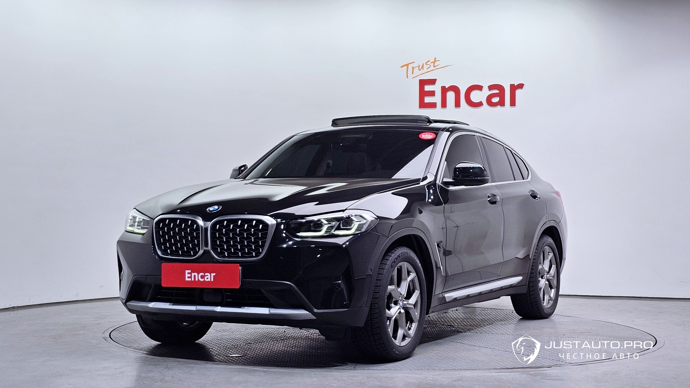 Автомобиль BMW X4