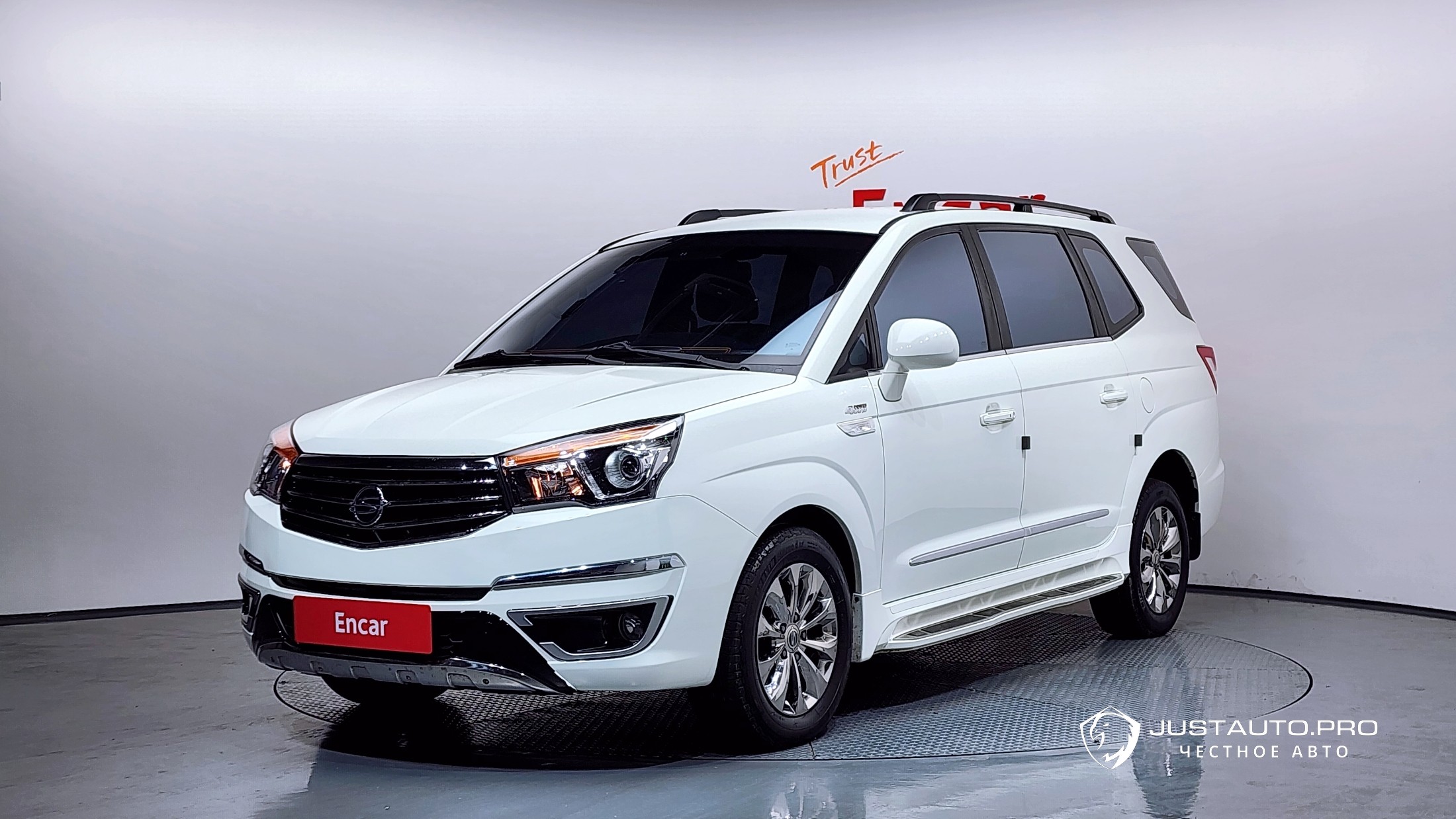 Автомобиль KG_Mobility_Ssangyong KORANDO