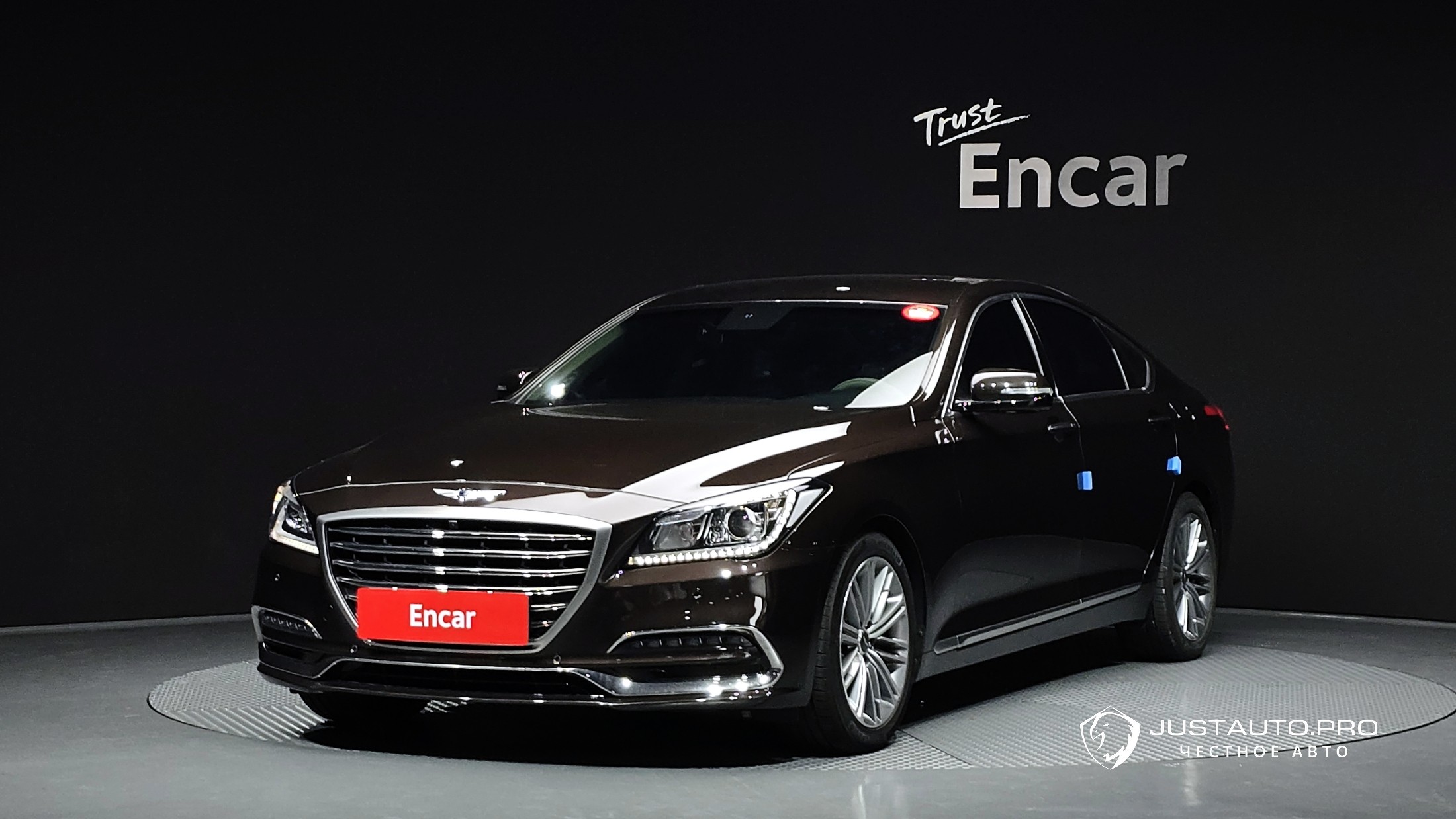Автомобиль Genesis G80