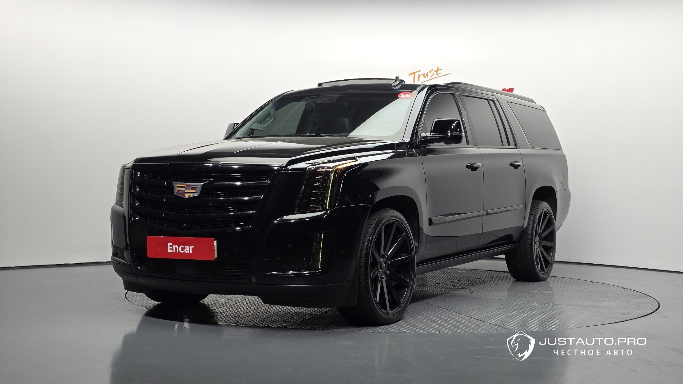 Автомобиль Cadillac Escalade