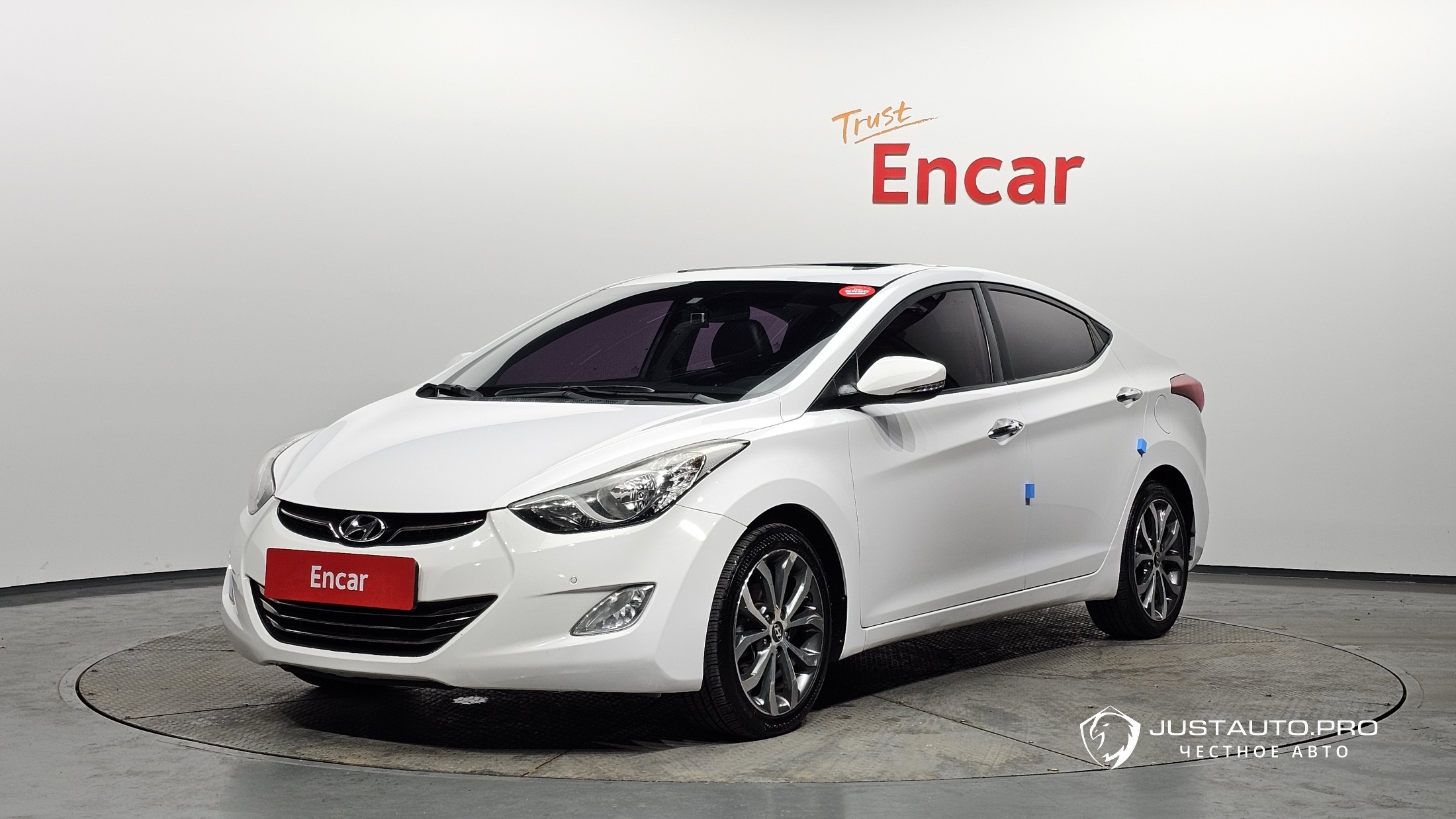 Автомобиль Hyundai AVANTE