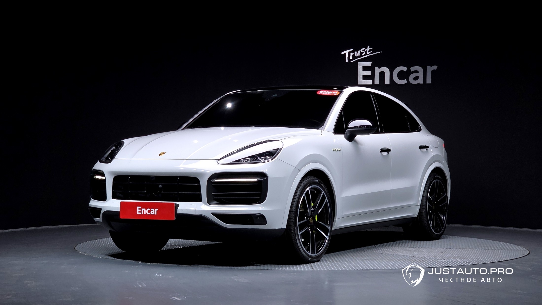 Автомобиль Porsche Cayenne