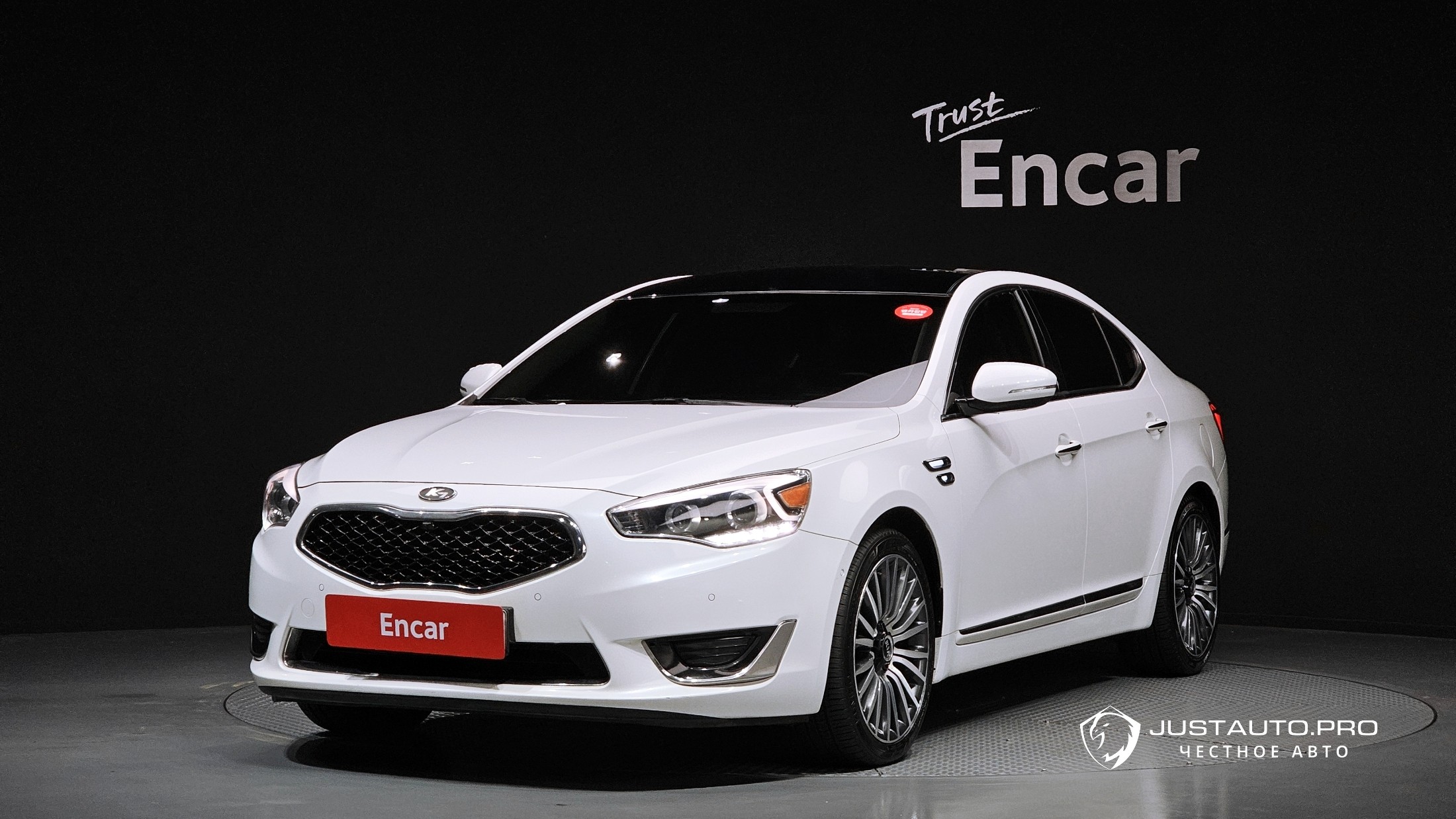 Автомобиль Kia K7