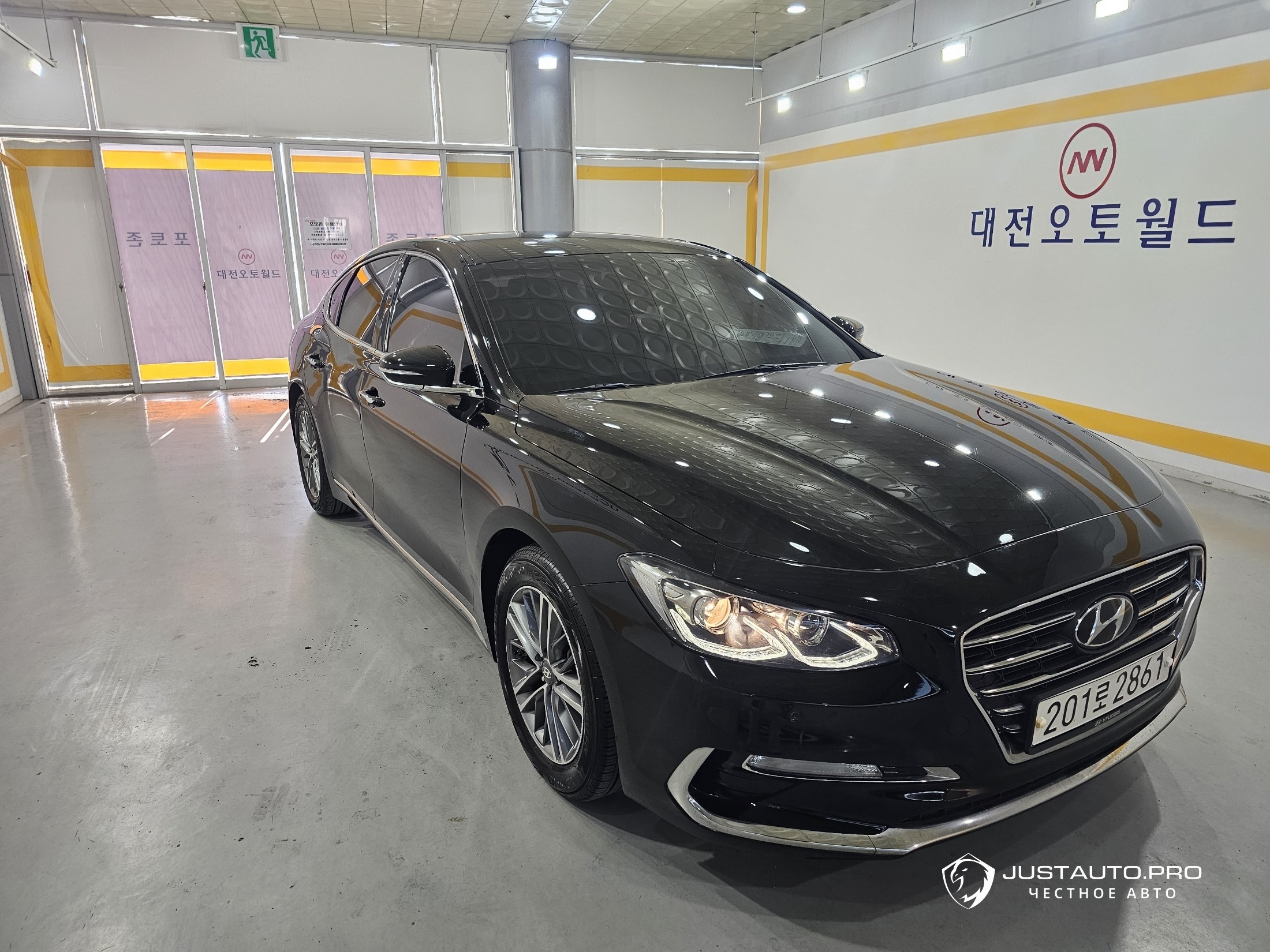 Автомобиль Hyundai Grandeur