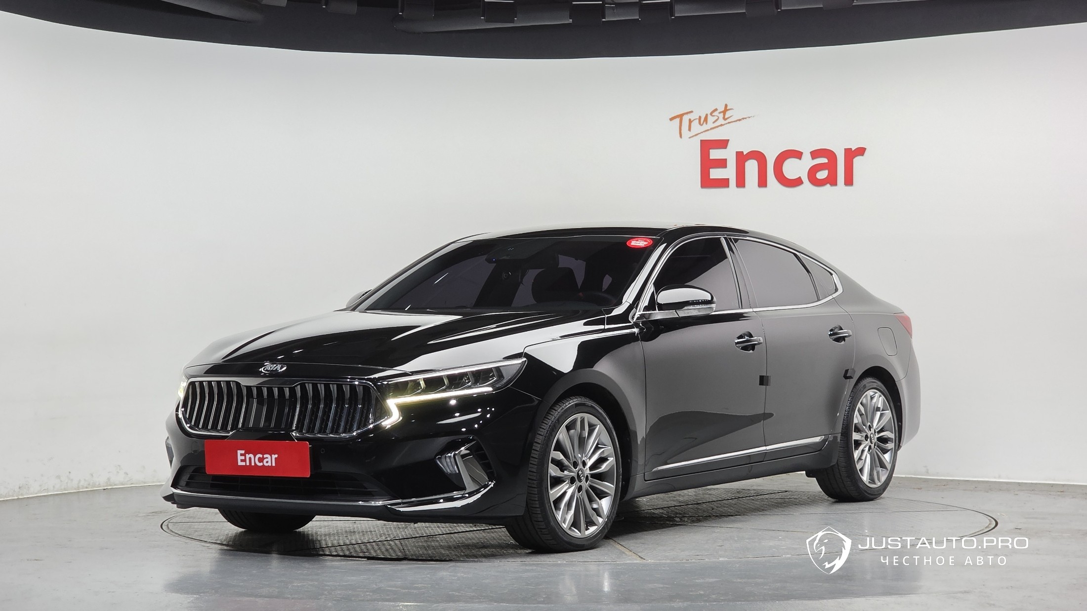 Автомобиль Kia K7