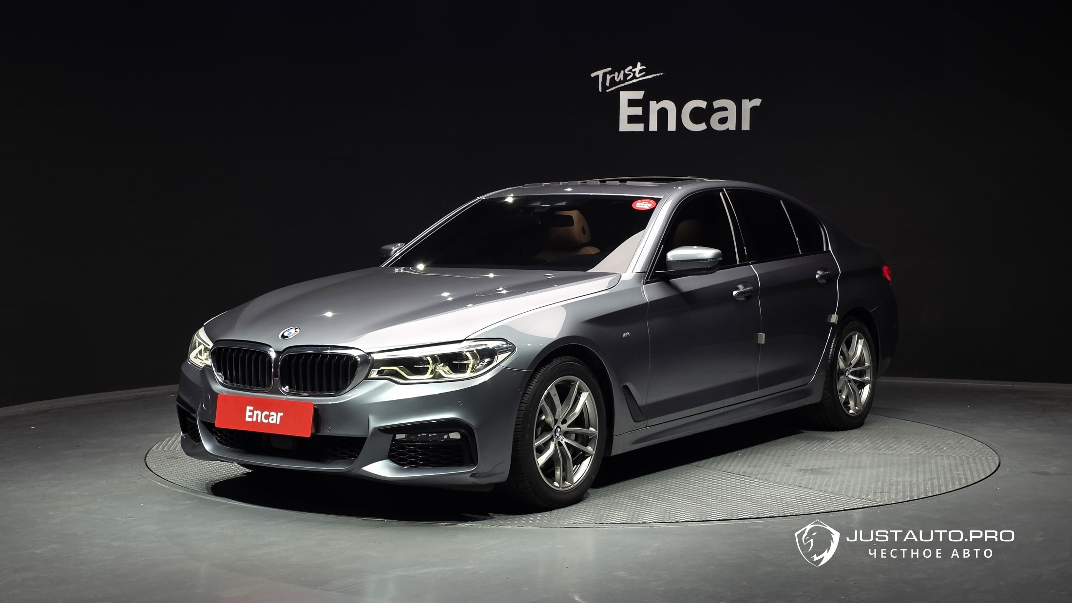 Автомобиль BMW 5-Series