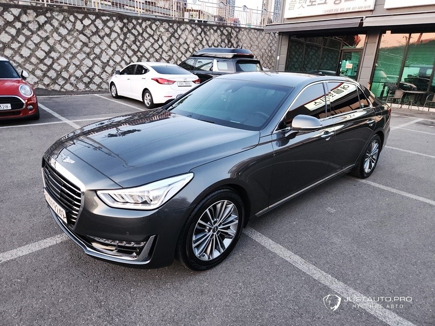 Автомобиль Genesis EQ900