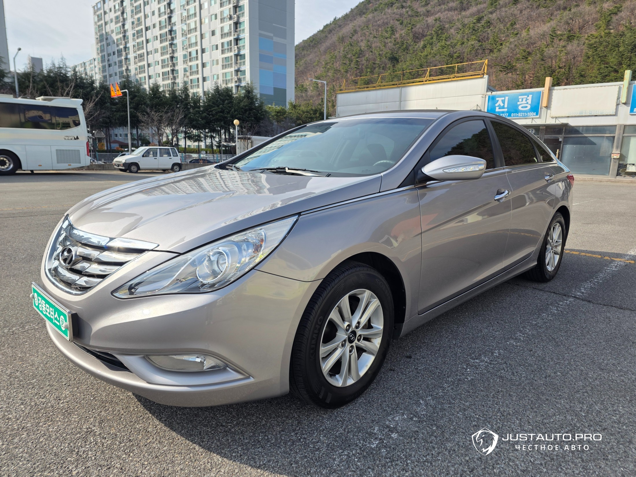 Автомобиль Hyundai Sonata
