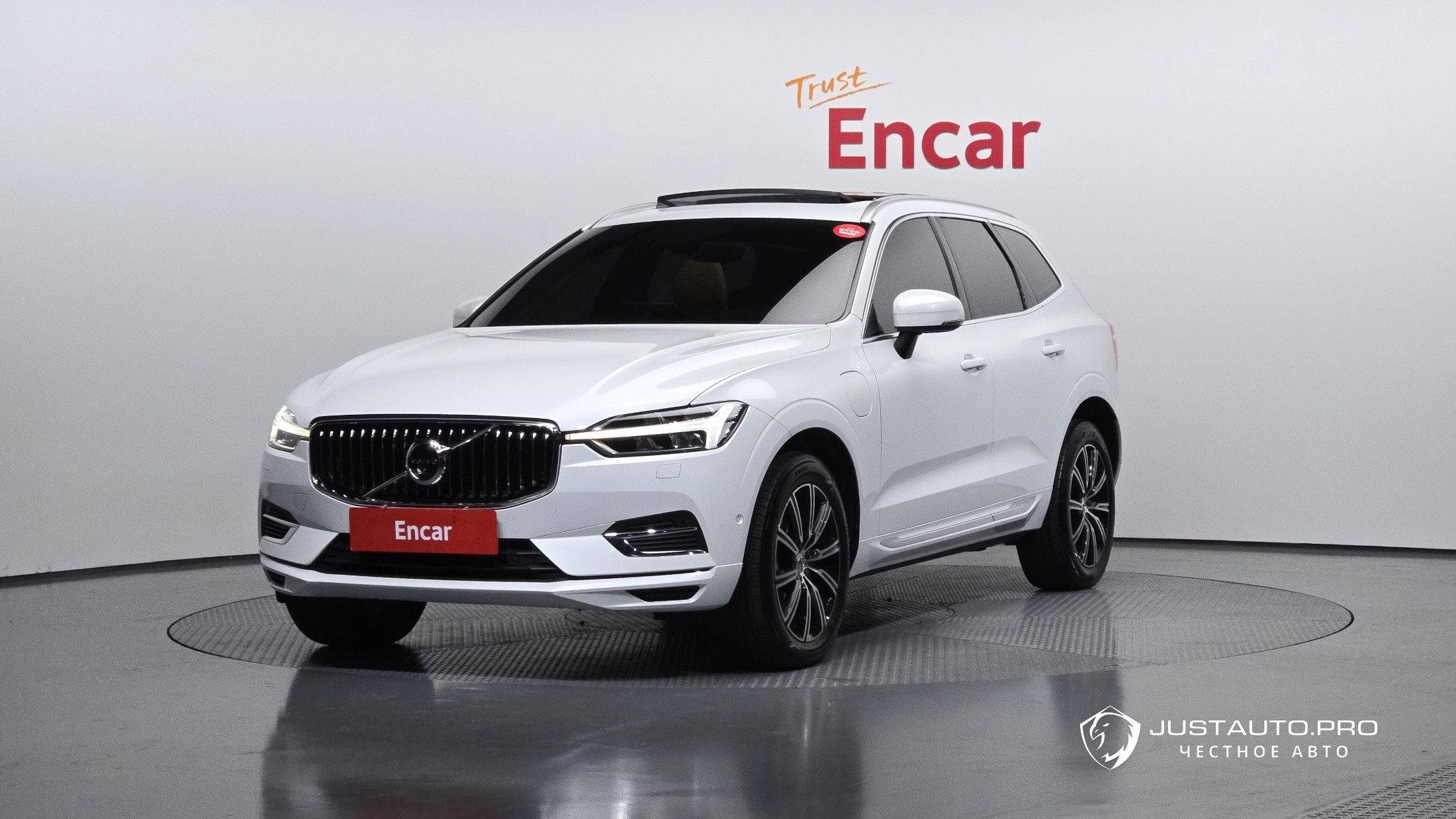 Автомобиль Volvo XC60
