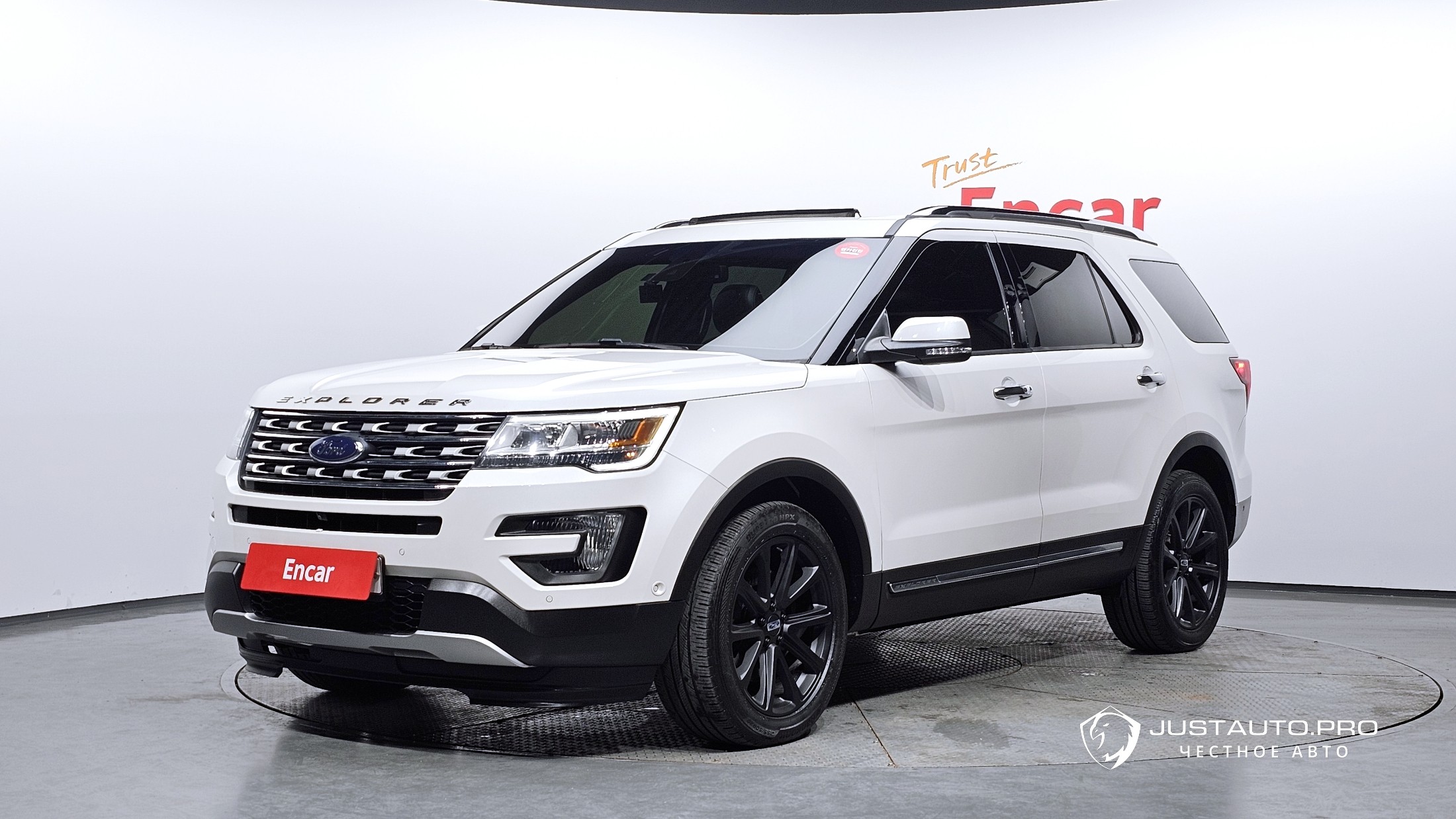 Автомобиль Ford Explorer
