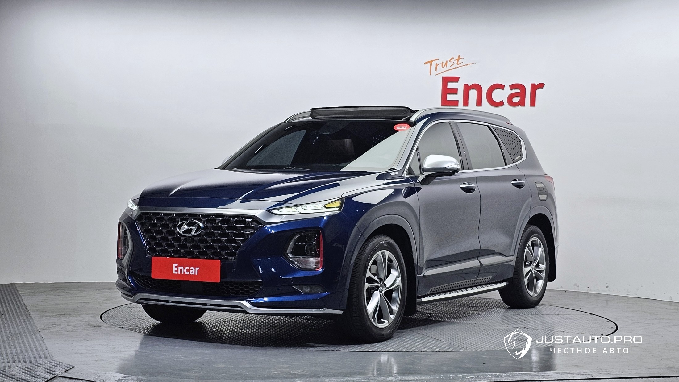 Автомобиль Hyundai Santafe