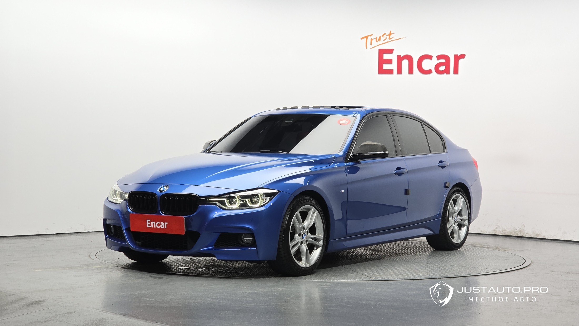 Автомобиль BMW 3-Series