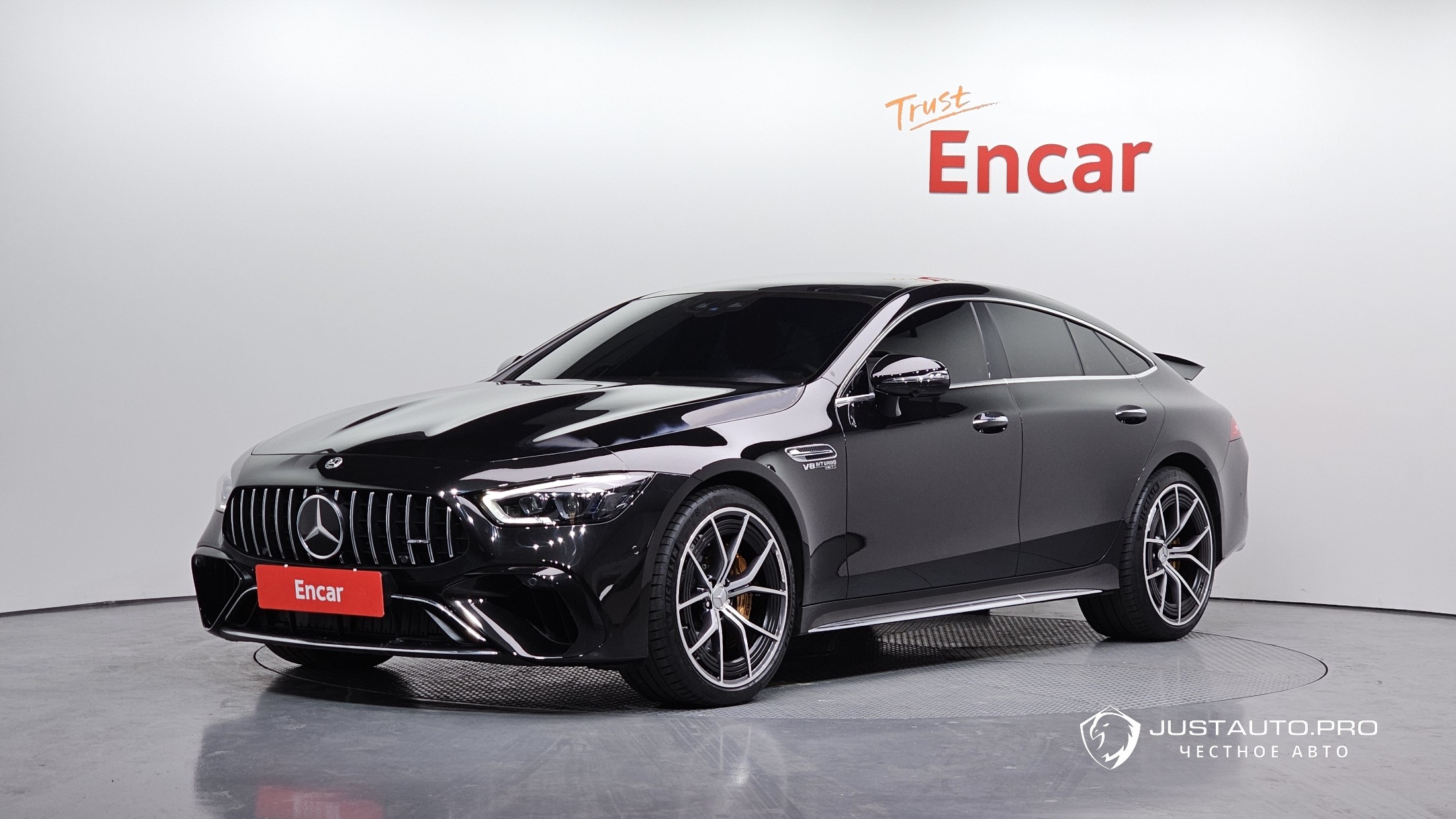 Автомобиль Mercedes-Benz AMG GT