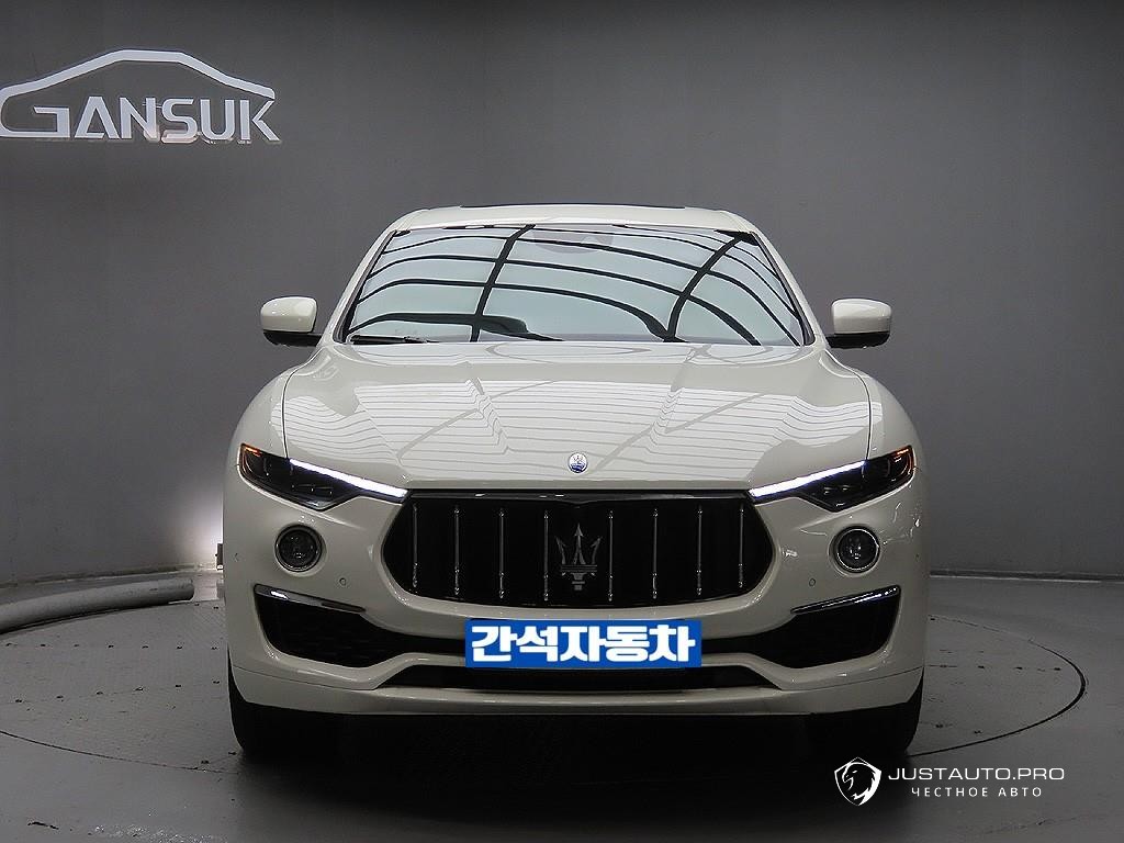 Автомобиль Maserati Levante
