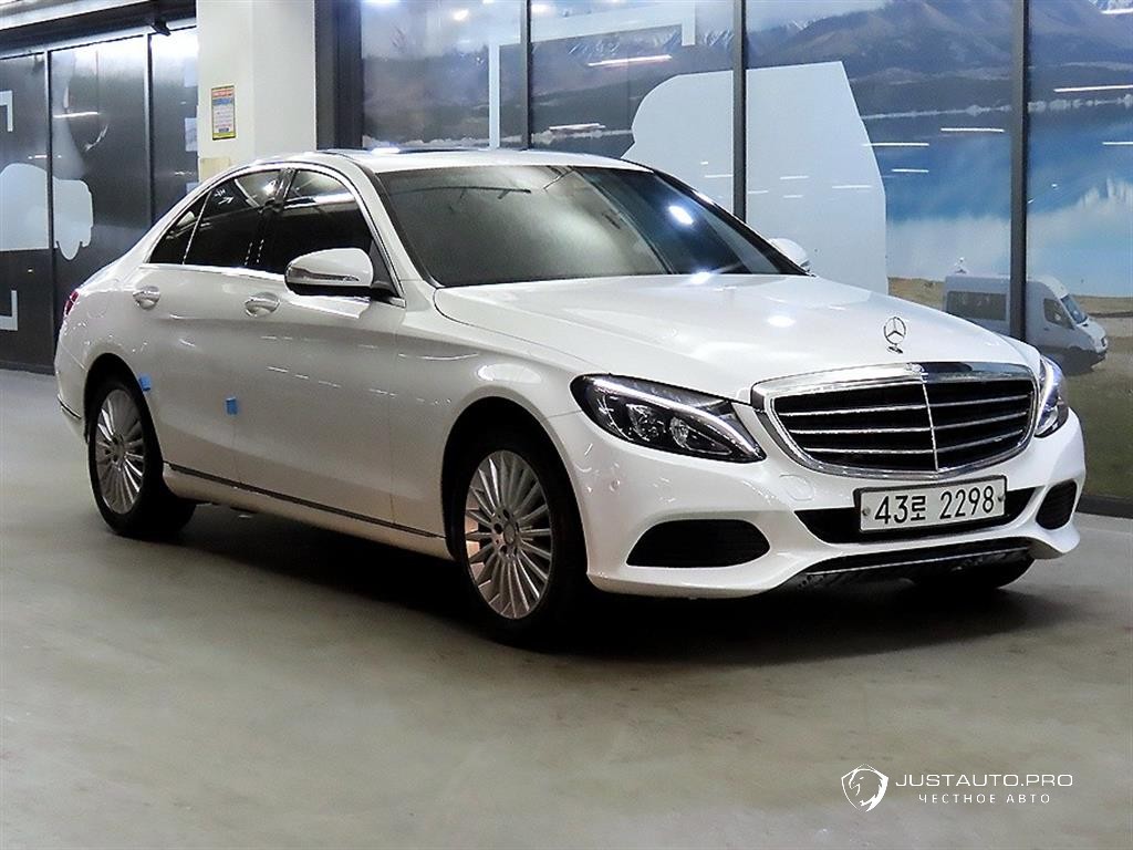 Автомобиль Mercedes-Benz C-Class