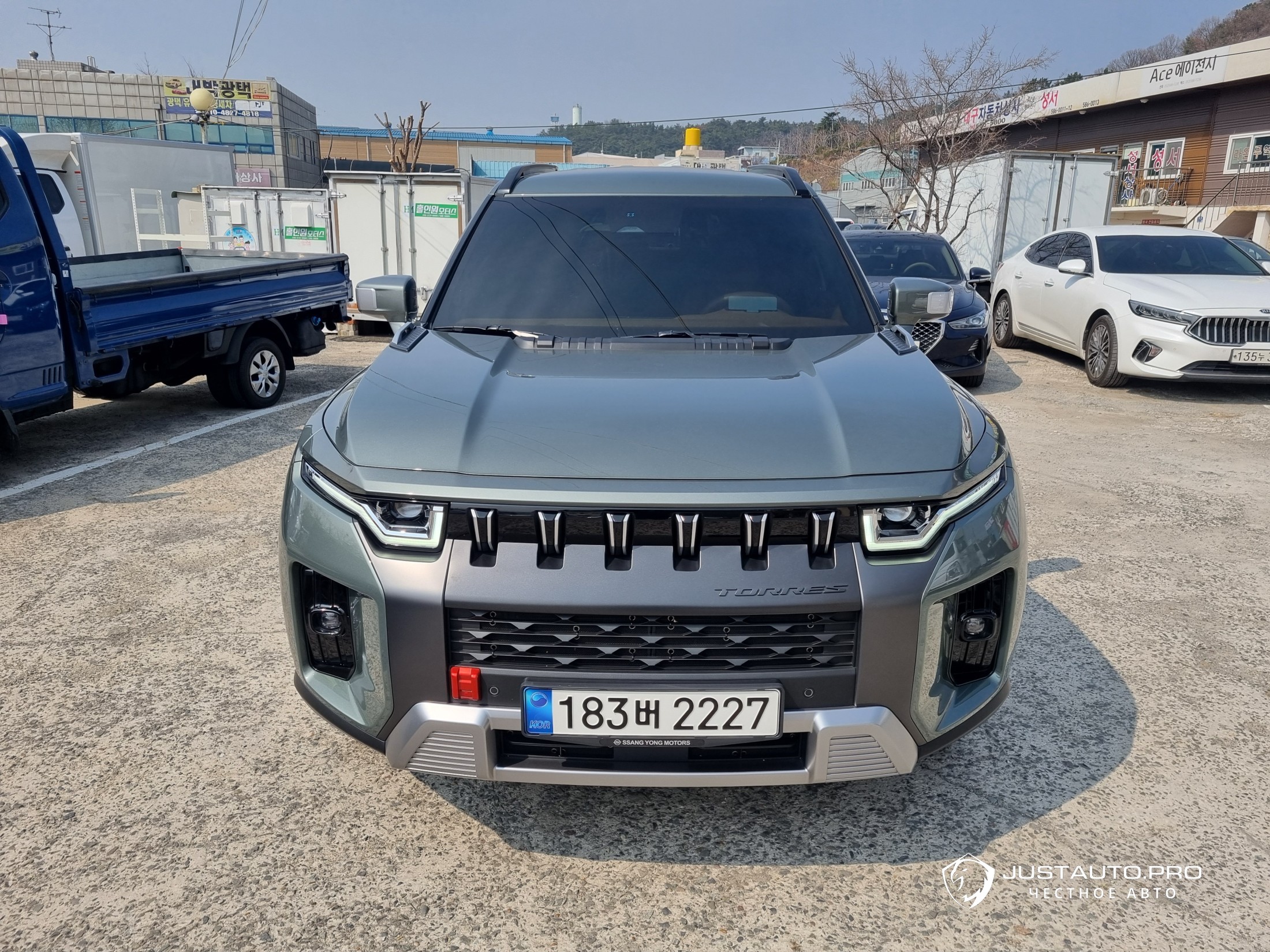Автомобиль KG_Mobility_Ssangyong Torres