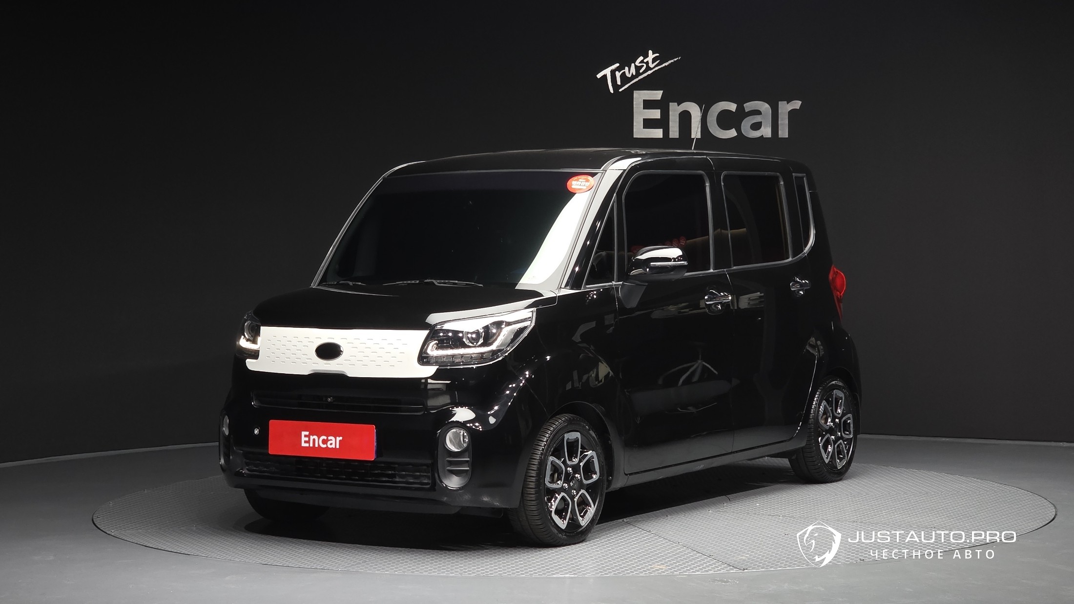 Автомобиль Kia RAY