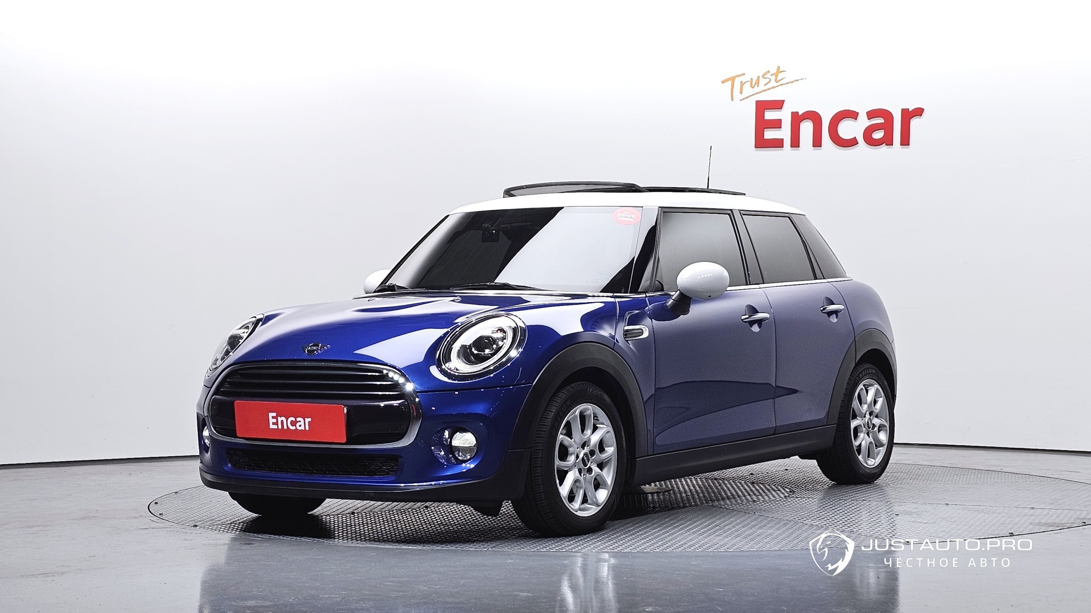 Автомобиль Mini Cooper