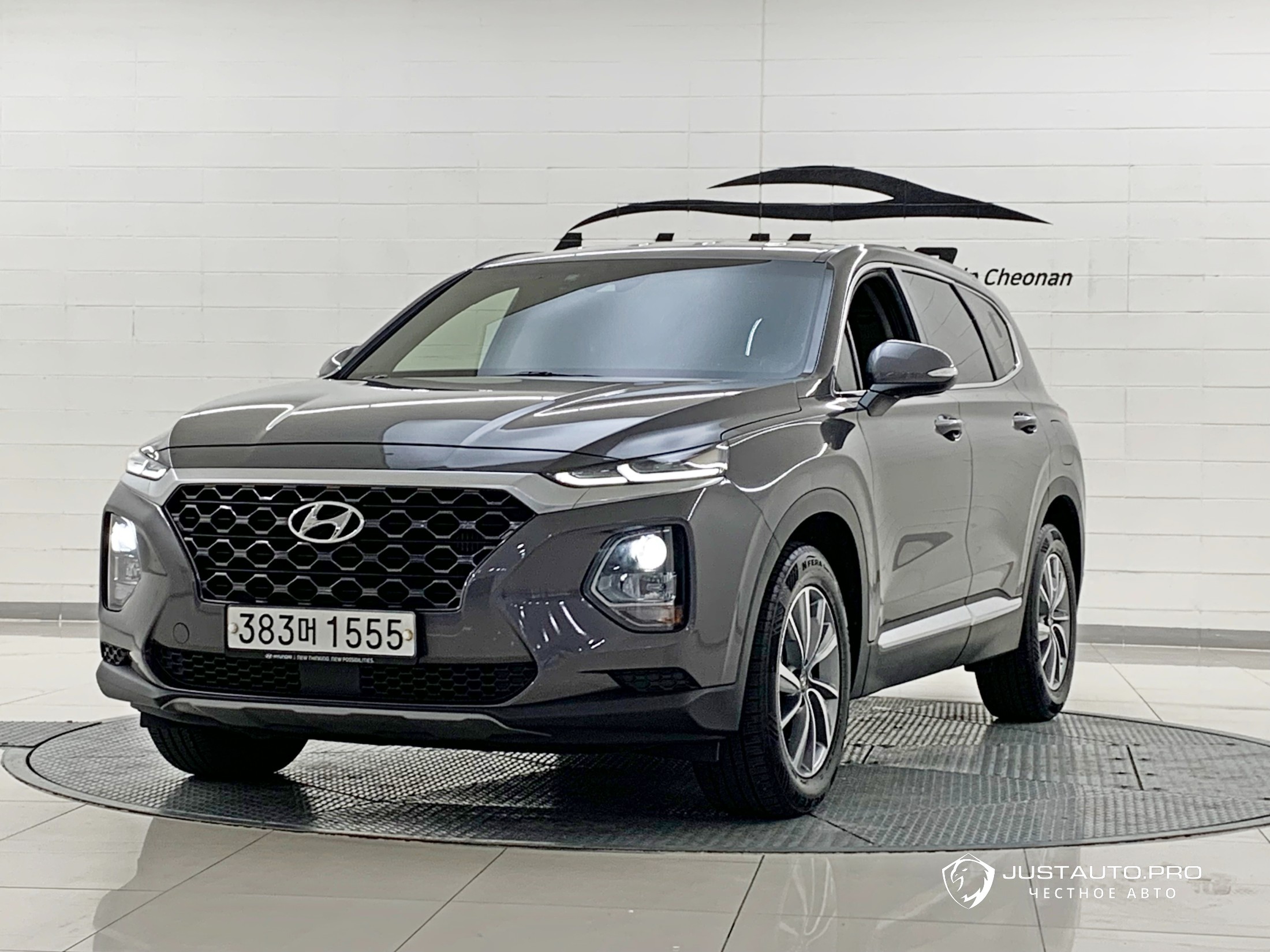 Автомобиль Hyundai Santafe