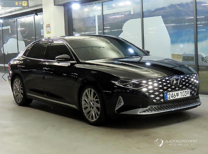 Автомобиль Hyundai Grandeur