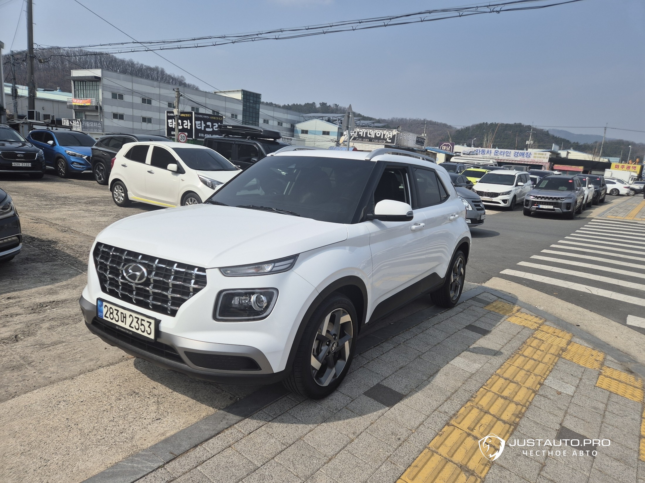 Автомобиль Hyundai Venue
