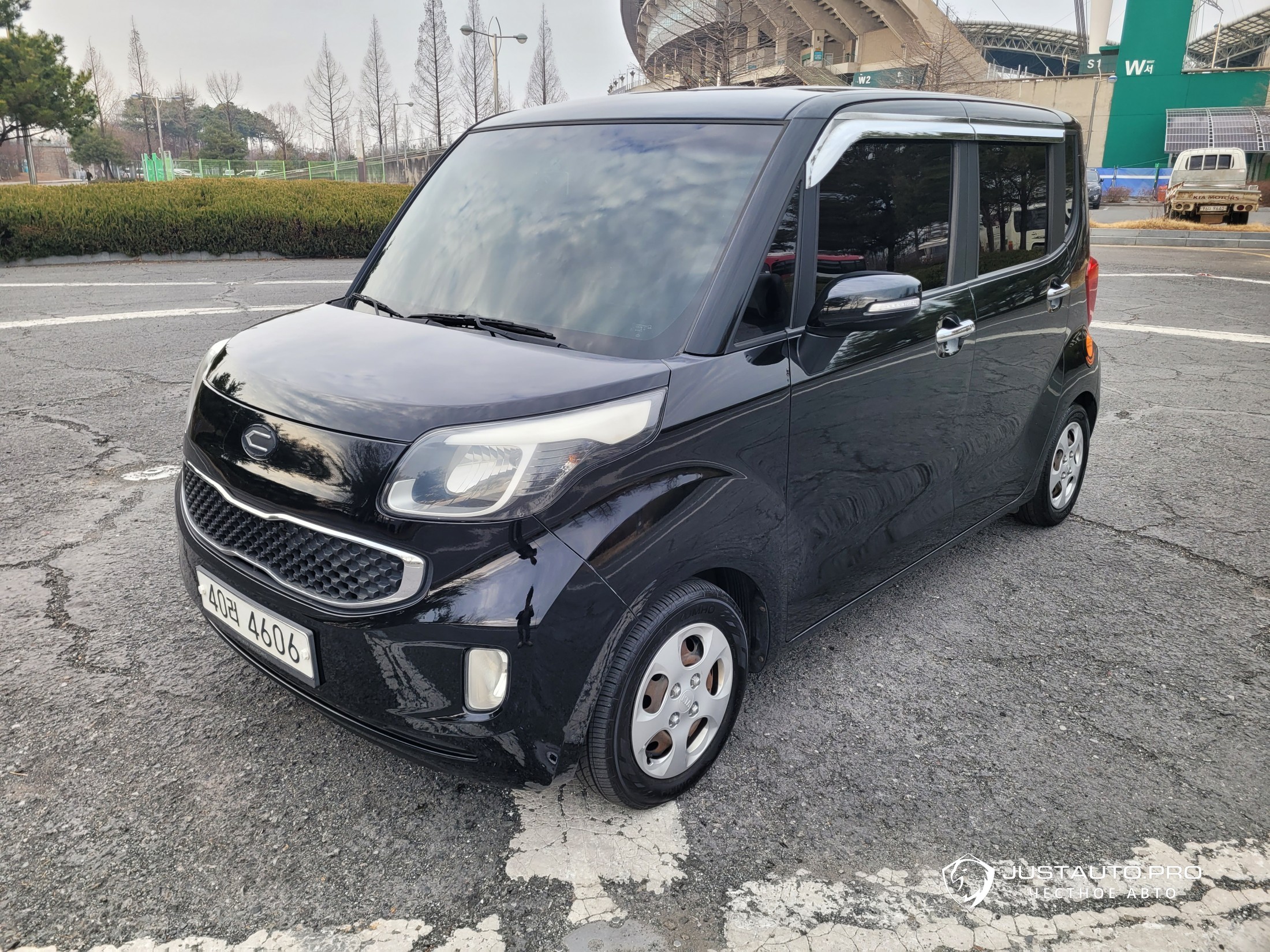 Автомобиль Kia RAY