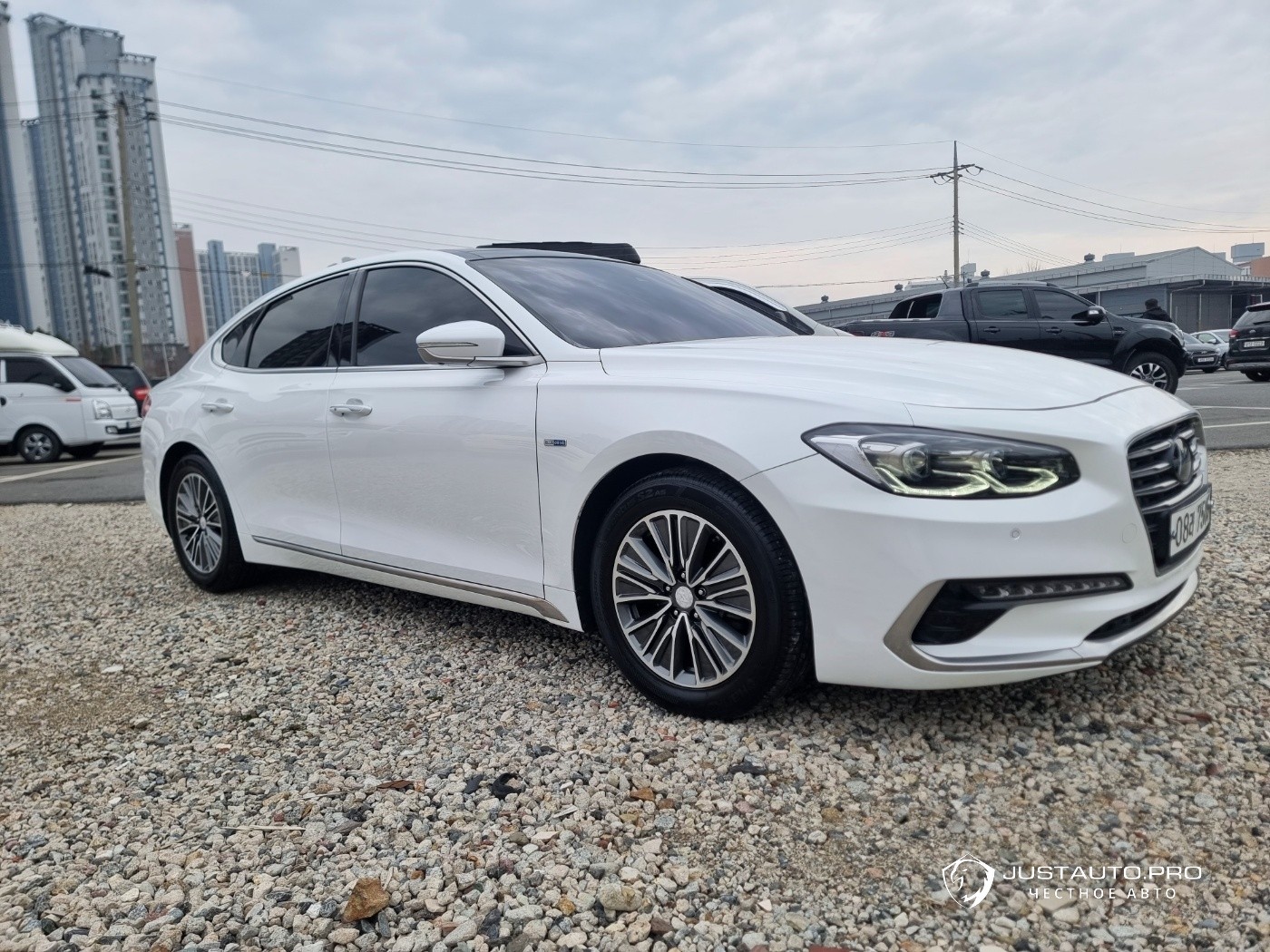 Автомобиль Hyundai Grandeur