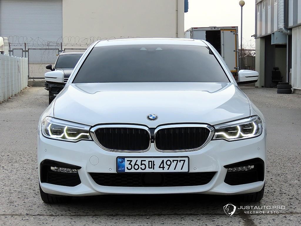 Автомобиль BMW 5-Series