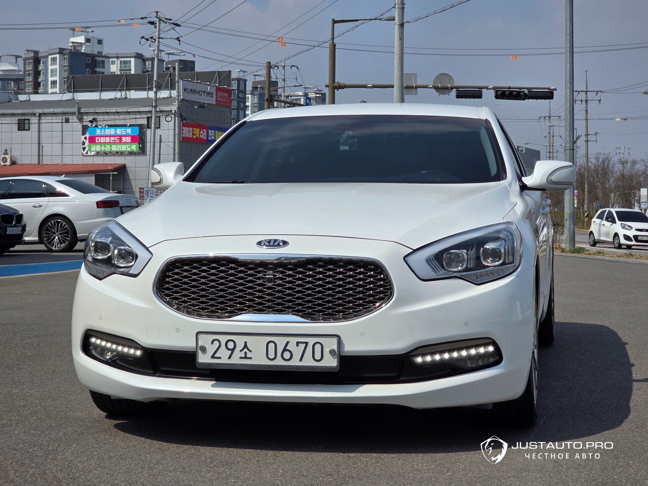 Автомобиль Kia K9