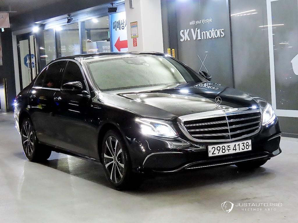 Автомобиль Mercedes-Benz E-Class