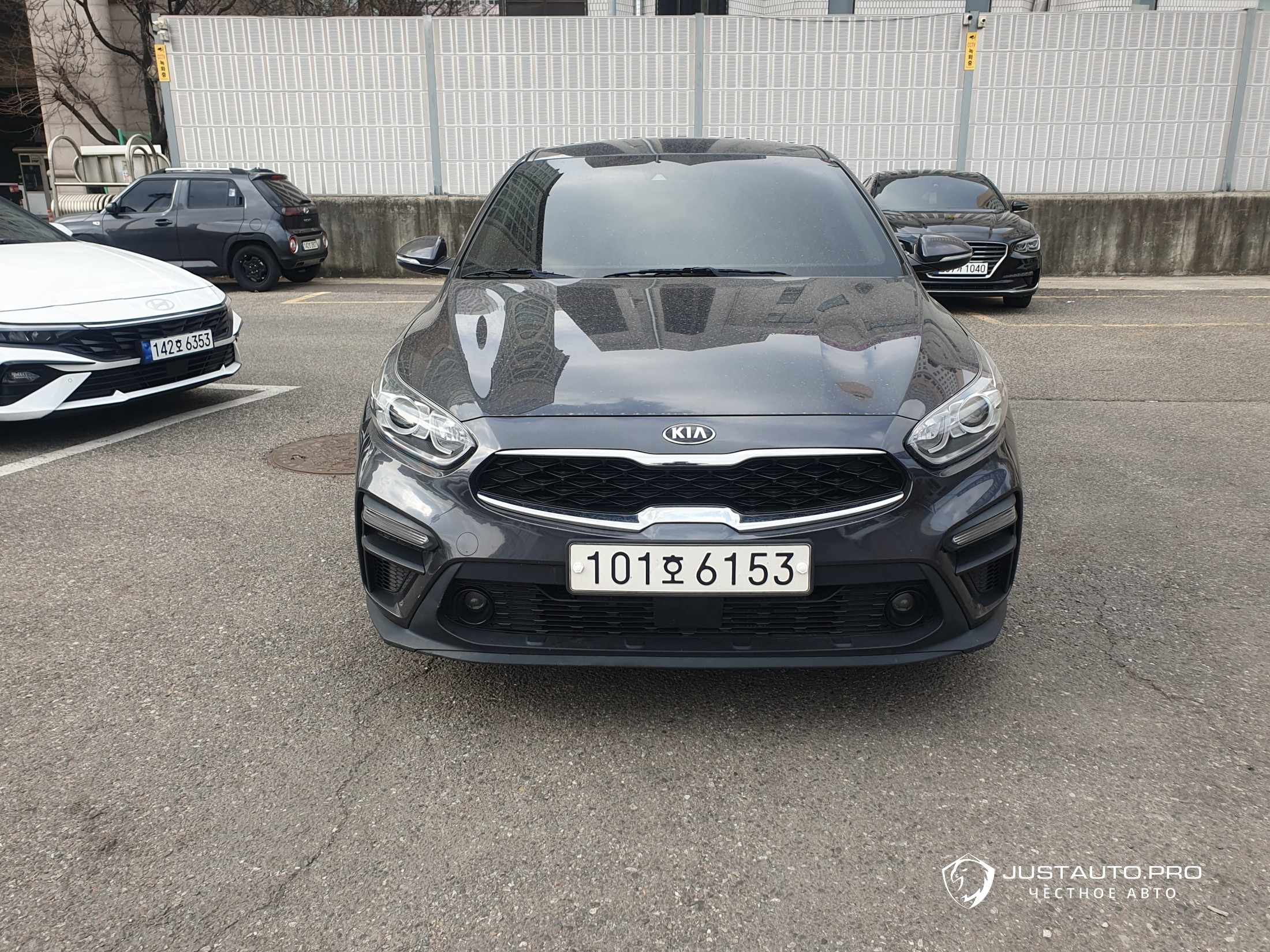 Автомобиль Kia K3