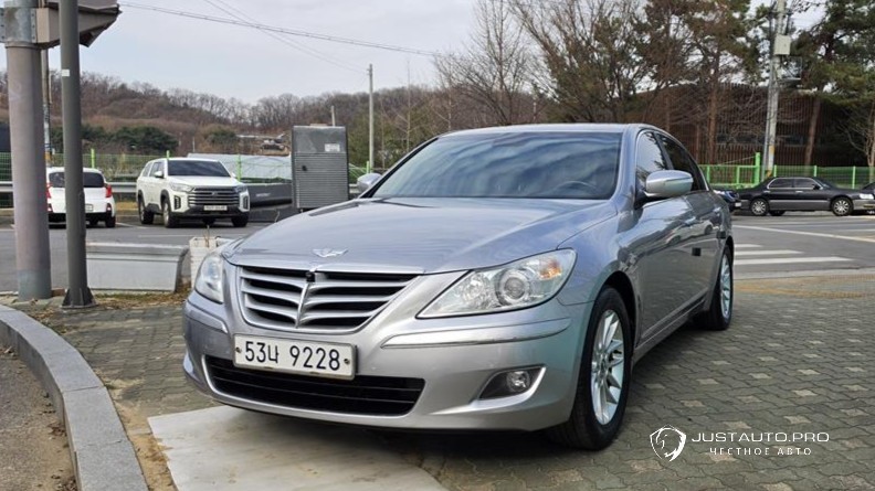 Автомобиль Hyundai Genesis