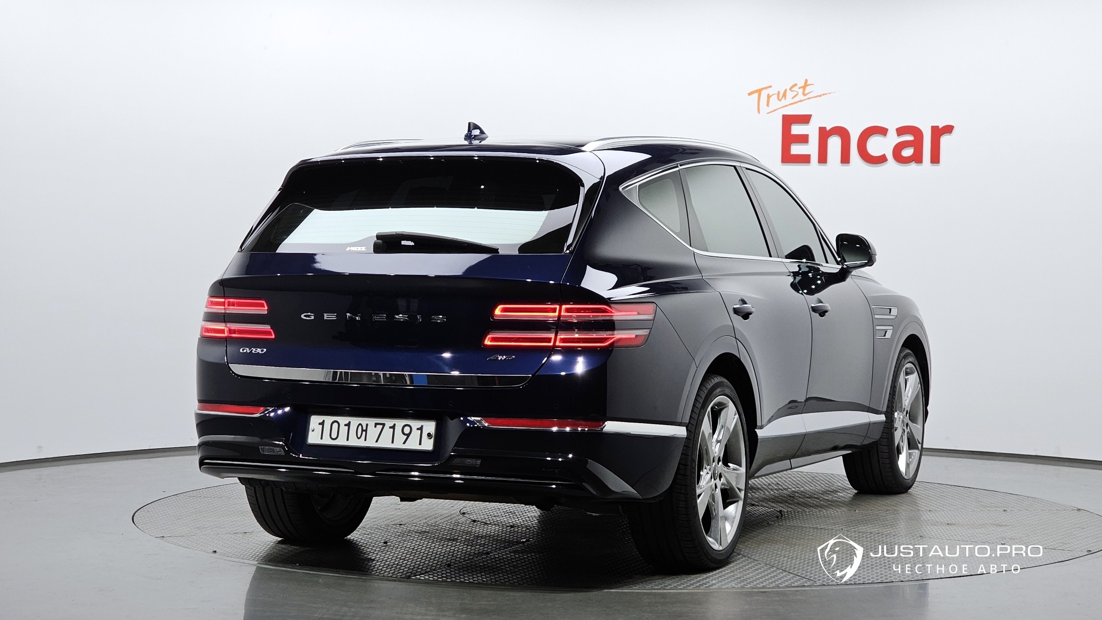 Автомобиль Genesis GV80